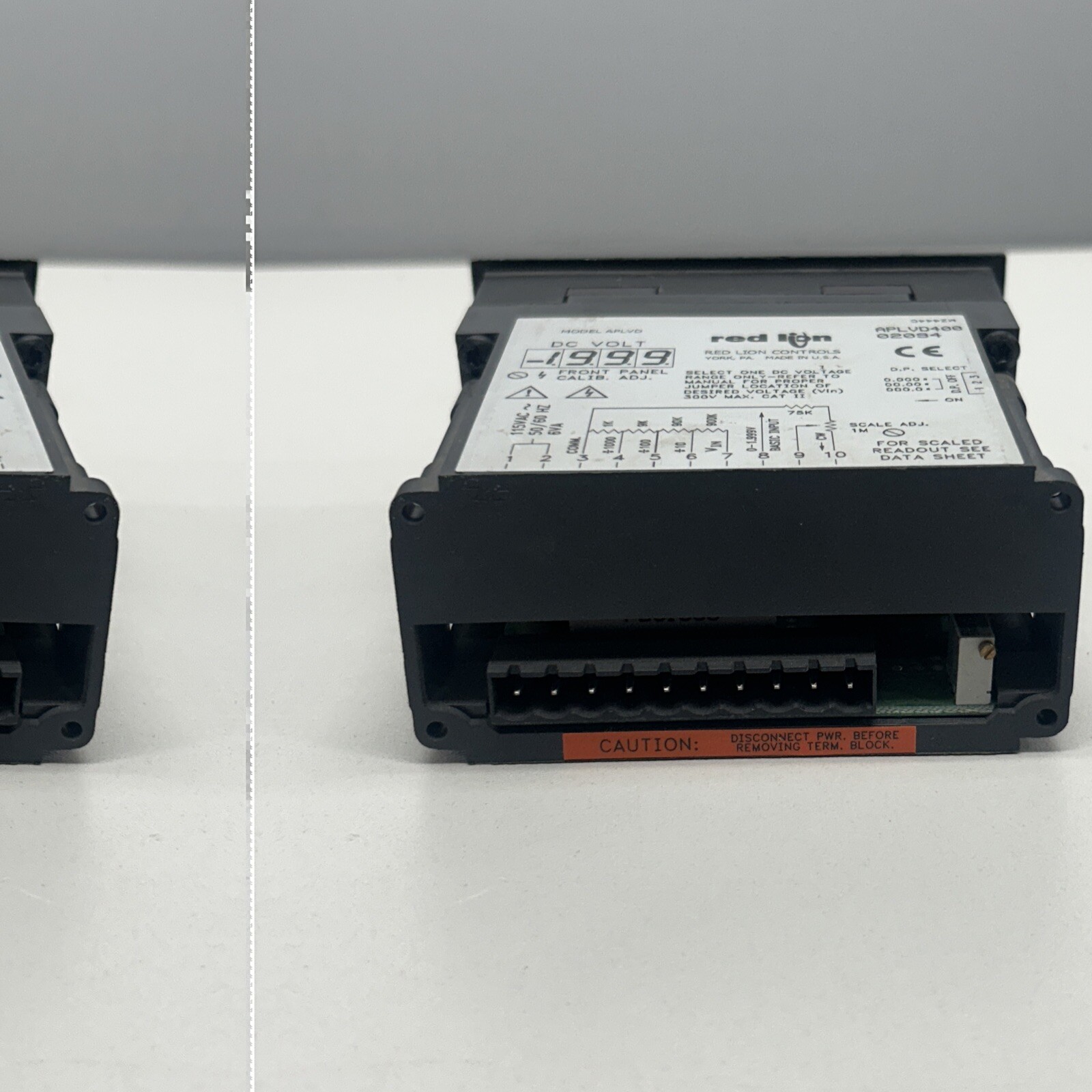 Red Lion APLVD400 DISPLAY DIGITAL PANEL METER
