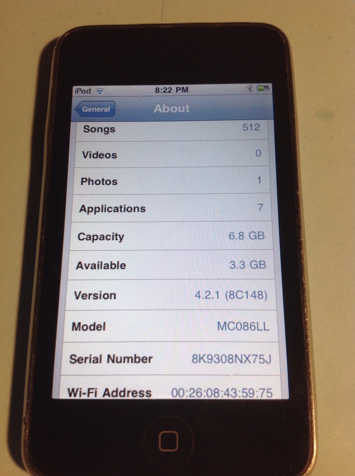 Apple iPod Touch 2ND Generation Black 8GB MC086LL