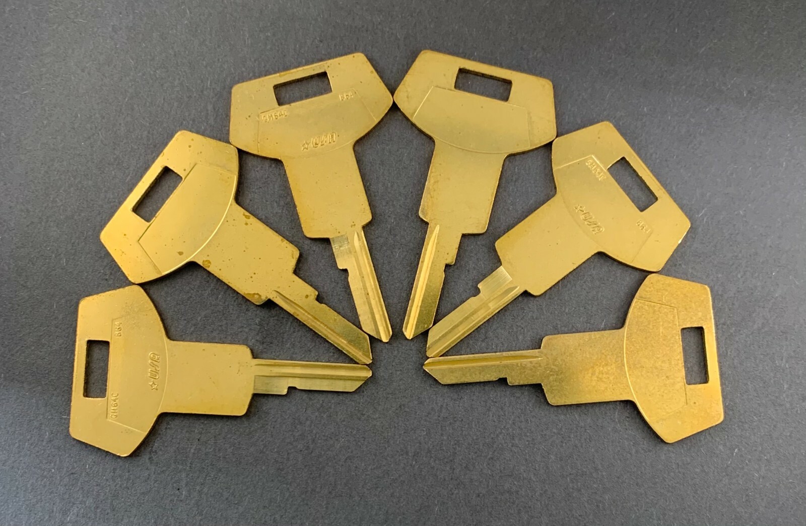 Lots of B64 P1098WC 321750 GM17R GM64C Type Key Blanks for GM
