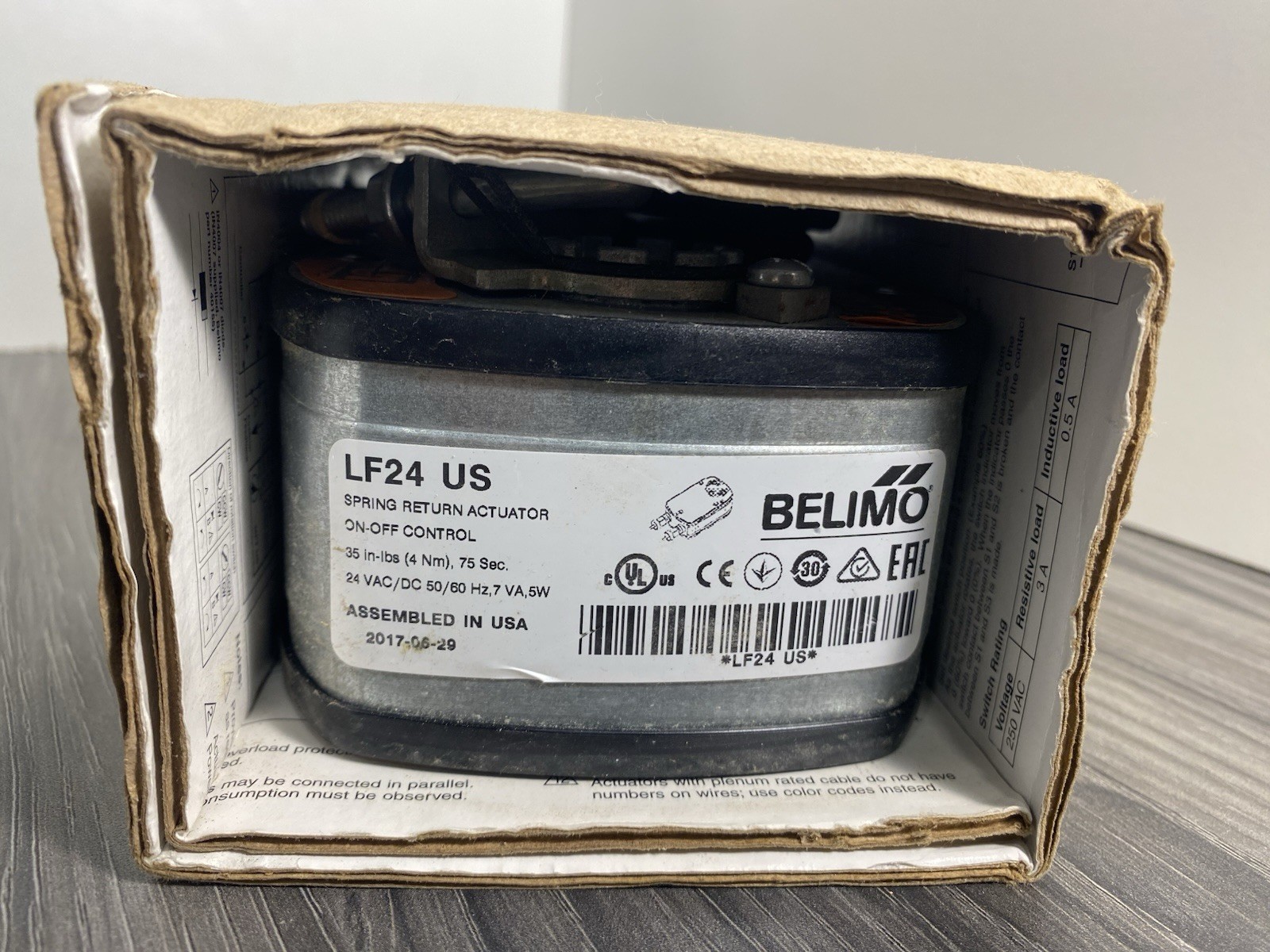 Belimo LF24-US Spring Return Damper Actuator 24V AC/DC 35 in/lb On/Off Control