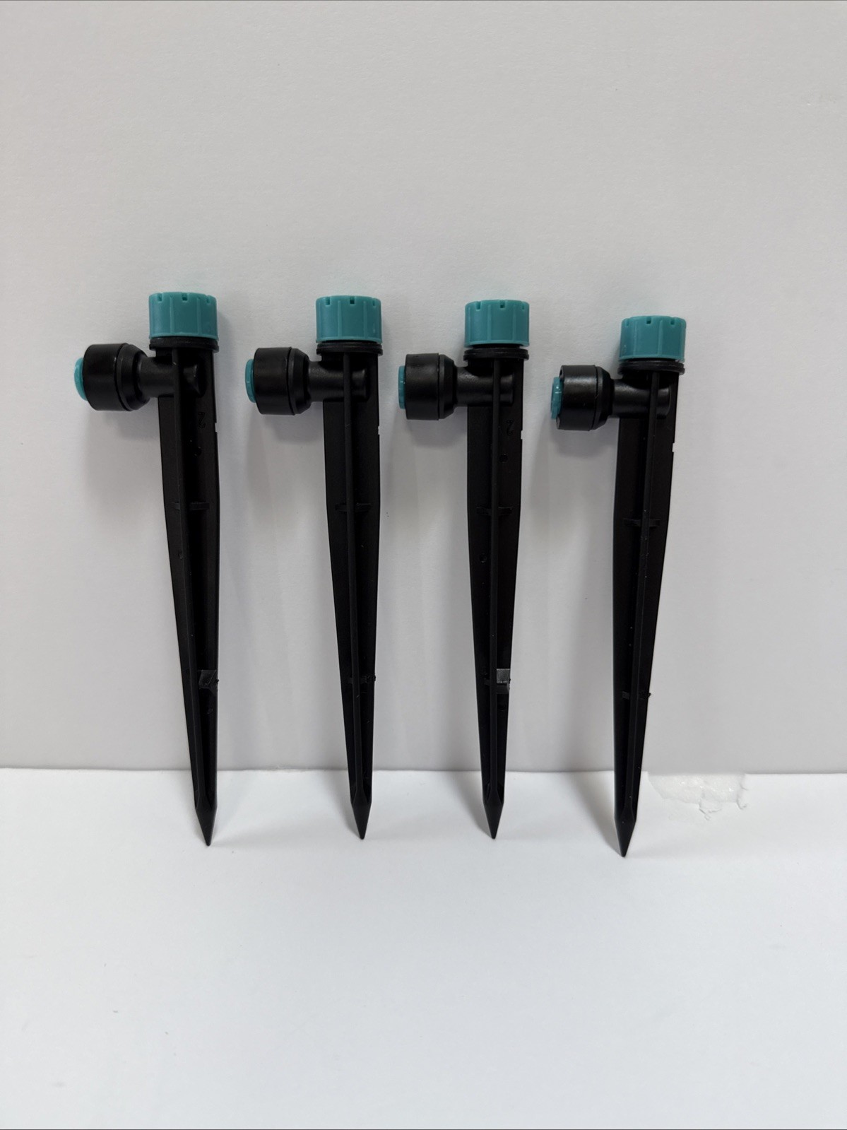 20-Pack Drip Irrigation Emitters-1/4 Push-to-Connect Precision Irrigation Stakes