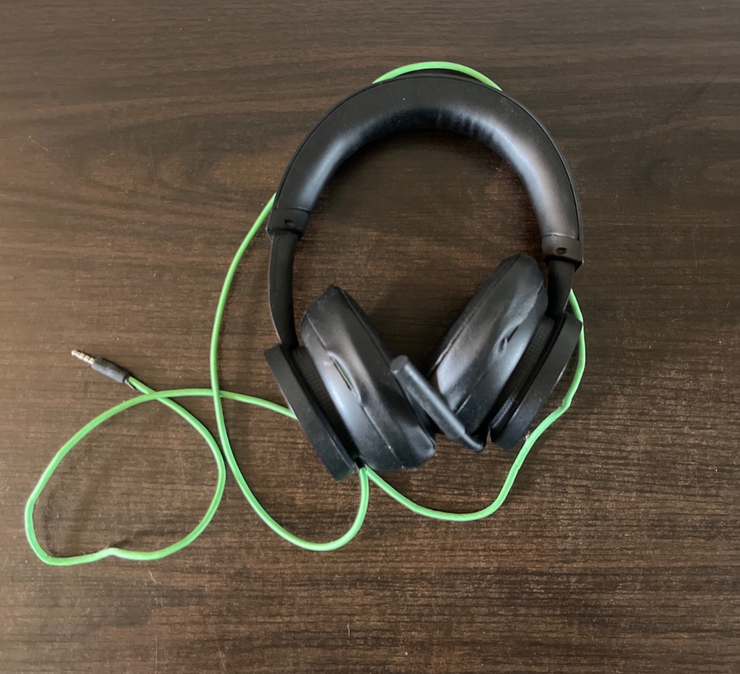 Microsoft Xbox Wired Stereo Headset Green Cable Leather Ear Cushions
