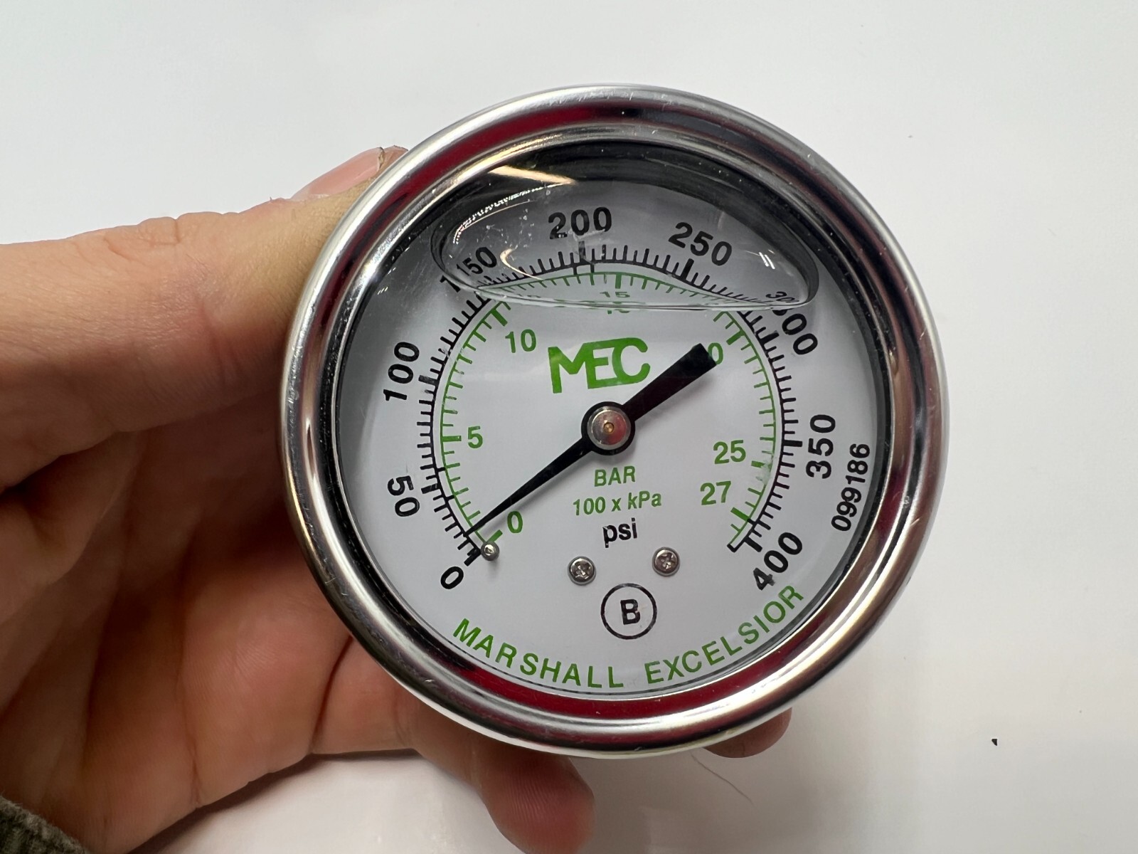 MEC Genuine Pressure Gauge Back Mount Stainless Steel 0 to 400 PSI Liquid Filled