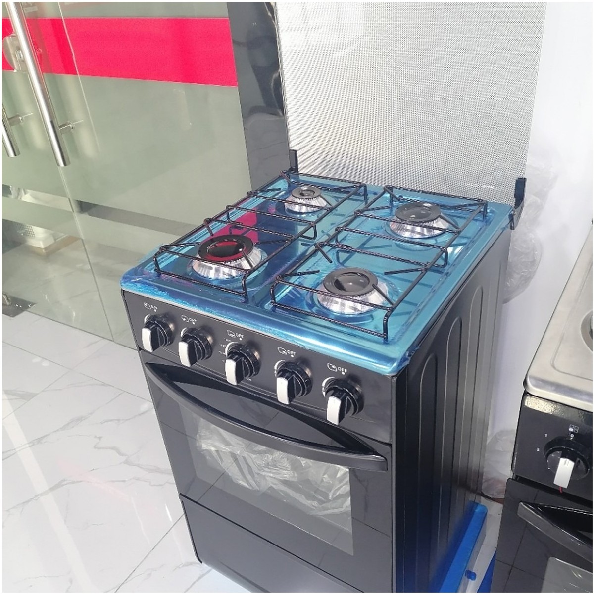 20" LPG Gas Stove Free Standing Equipped with 4 coil burners with 60L Oven