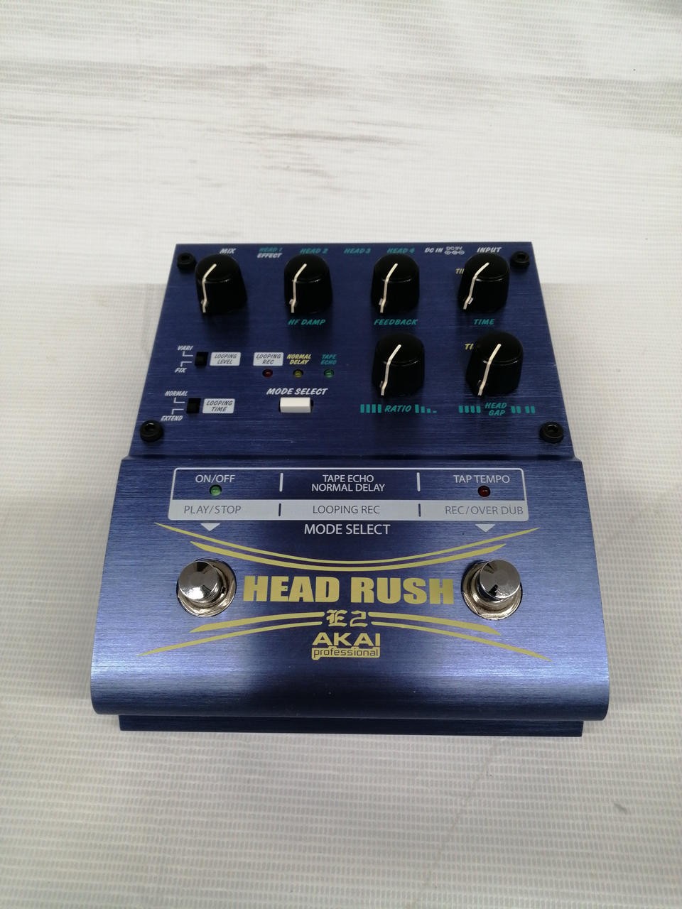 AKAI Head Rush E2 Model