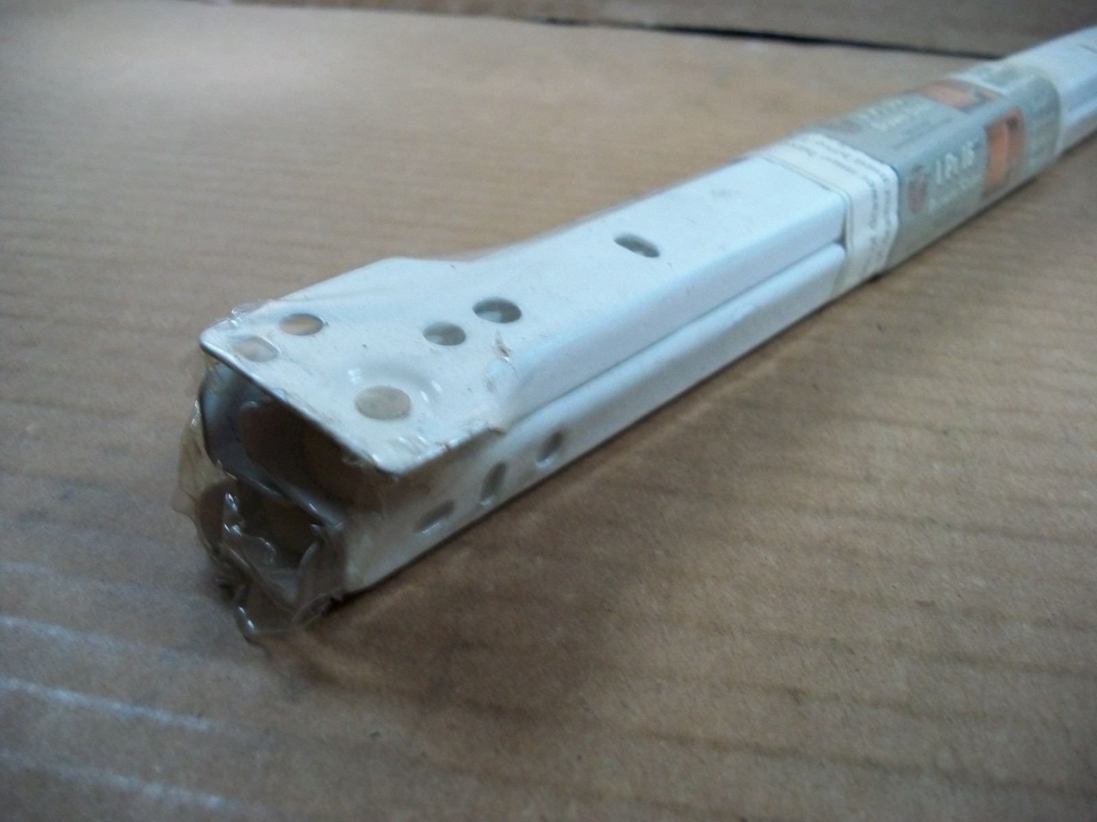 1 Pair Universal Craft ~ 16" Drawer Slides - White - Bottom Mount
