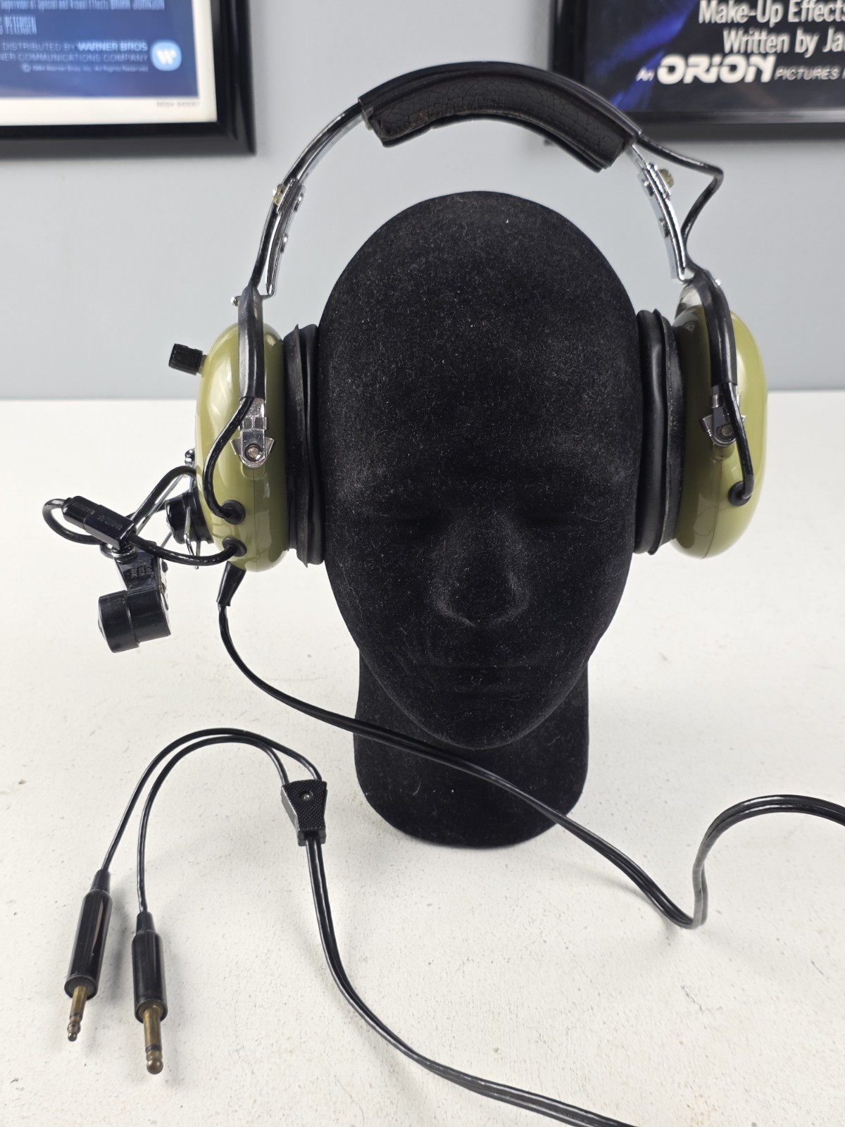 Vintage DAVID CLARK Model H10-30 Pilot's Aviation Headset with Mic UNTESTED
