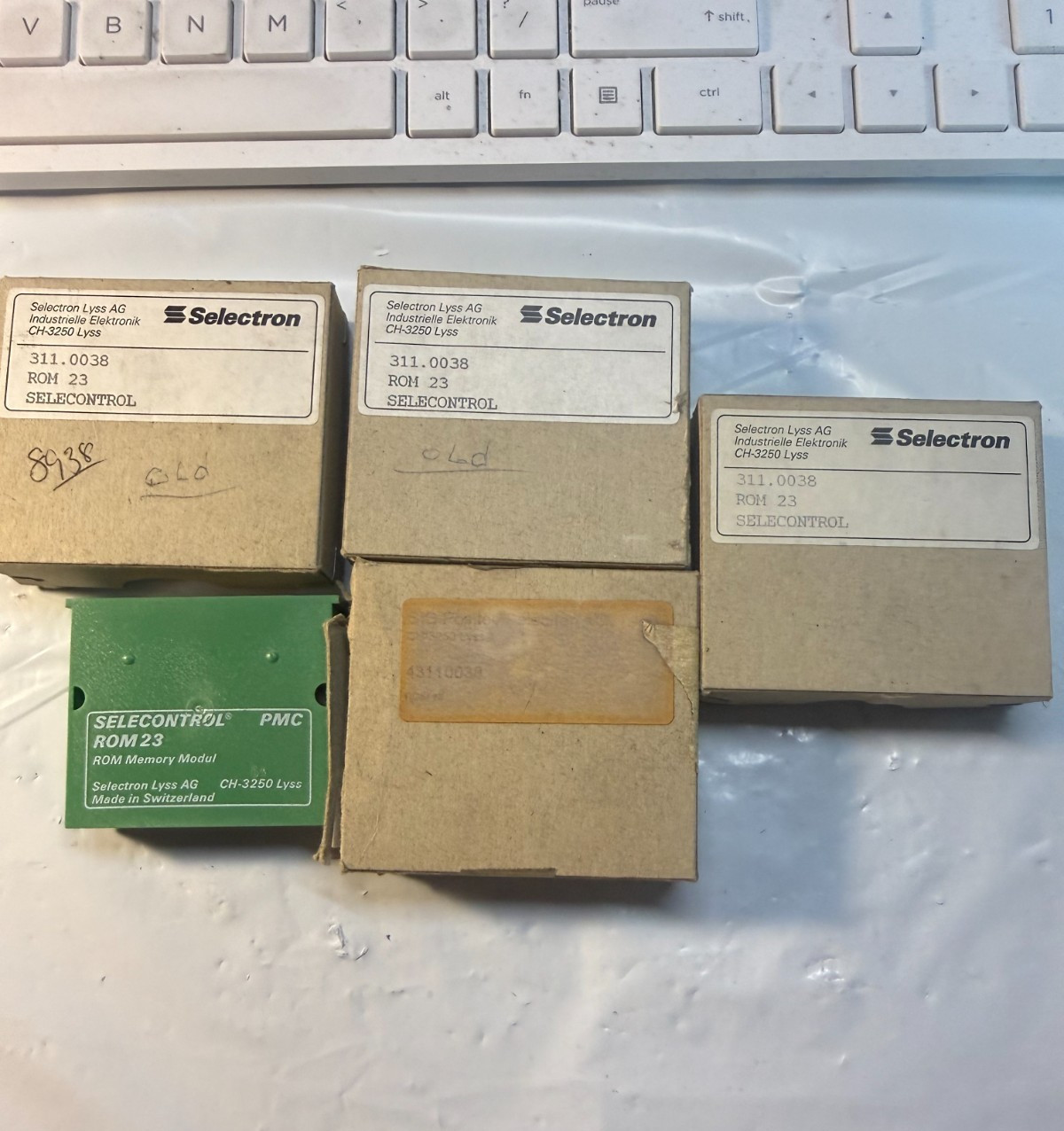 LOT OF (4) Selectron Memory Module 311.0038 PREOWNED