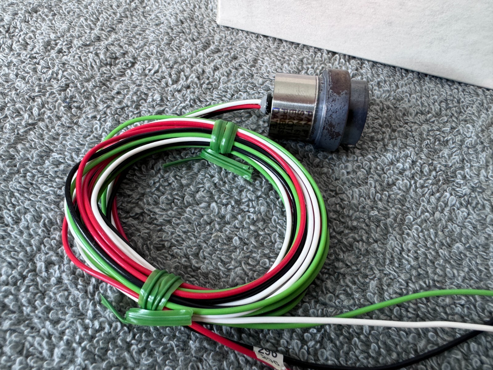 Kulite Semiconductor IPT-18T-750-100A Pressure Transducer