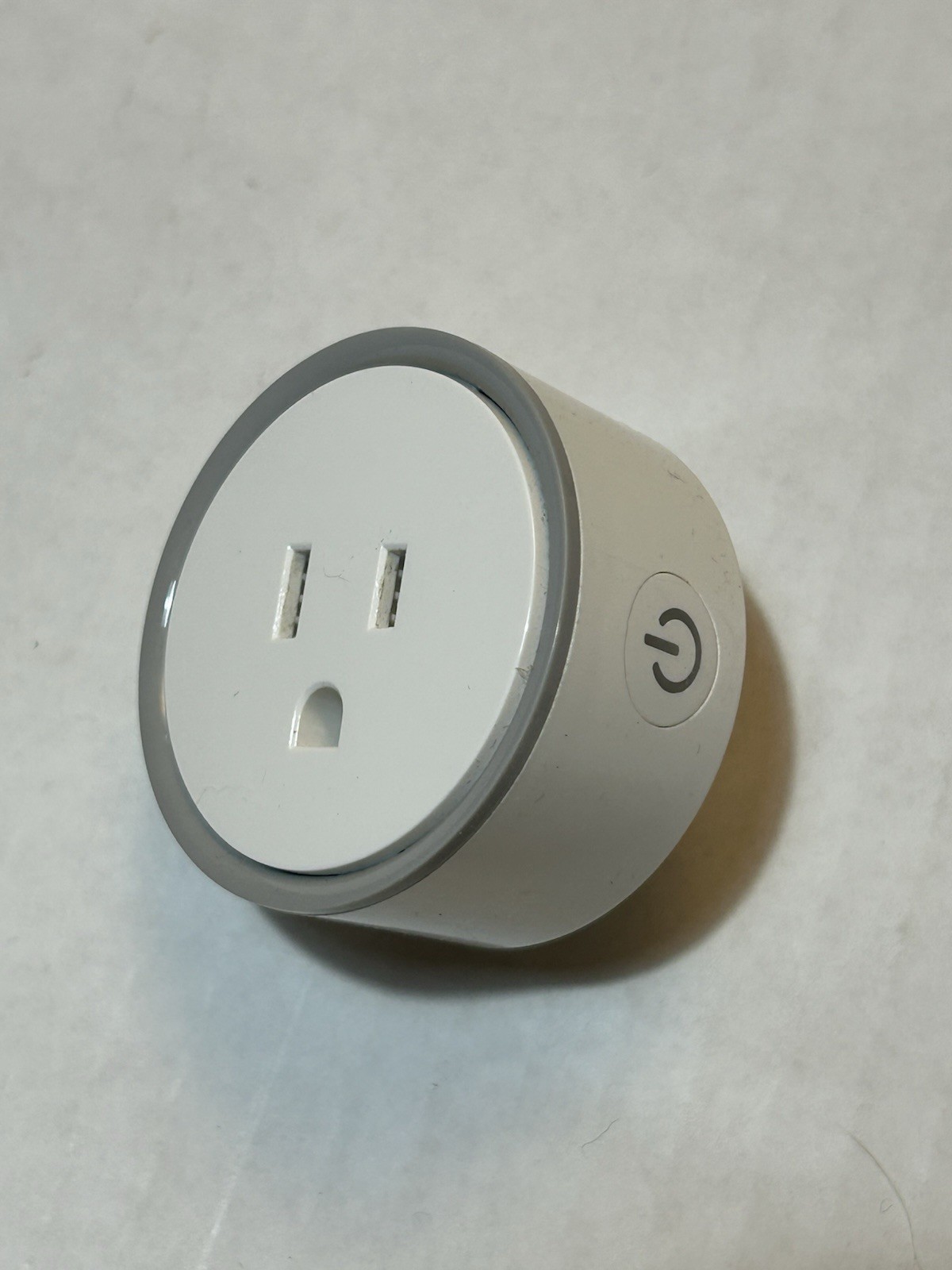 EQUES Elf Smart Plug Wi-Fi Outlet Adapter App Timer Remote Alexa/Google