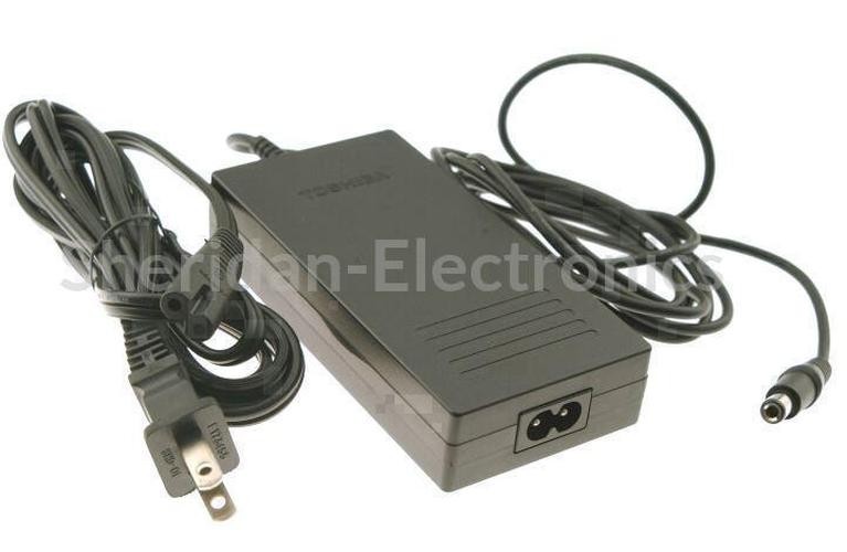G71C00098310 - AC Adapter (2-PIN) -