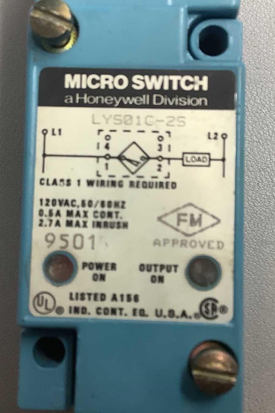 Honeywell MicroSwitch Proximity Limit Switch LYS01C-2S, 120VAC, 0.5A (b667)