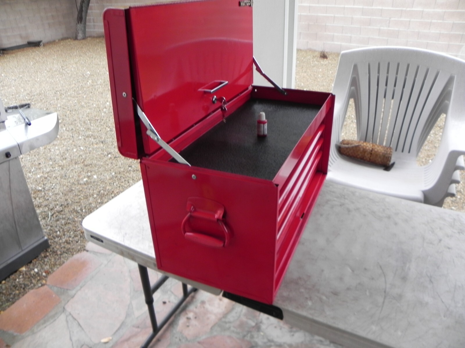 Matco Tools 4 Drawer Heavy Duty Flip Top Chest Fire Red 2 Keys (Super Rare)