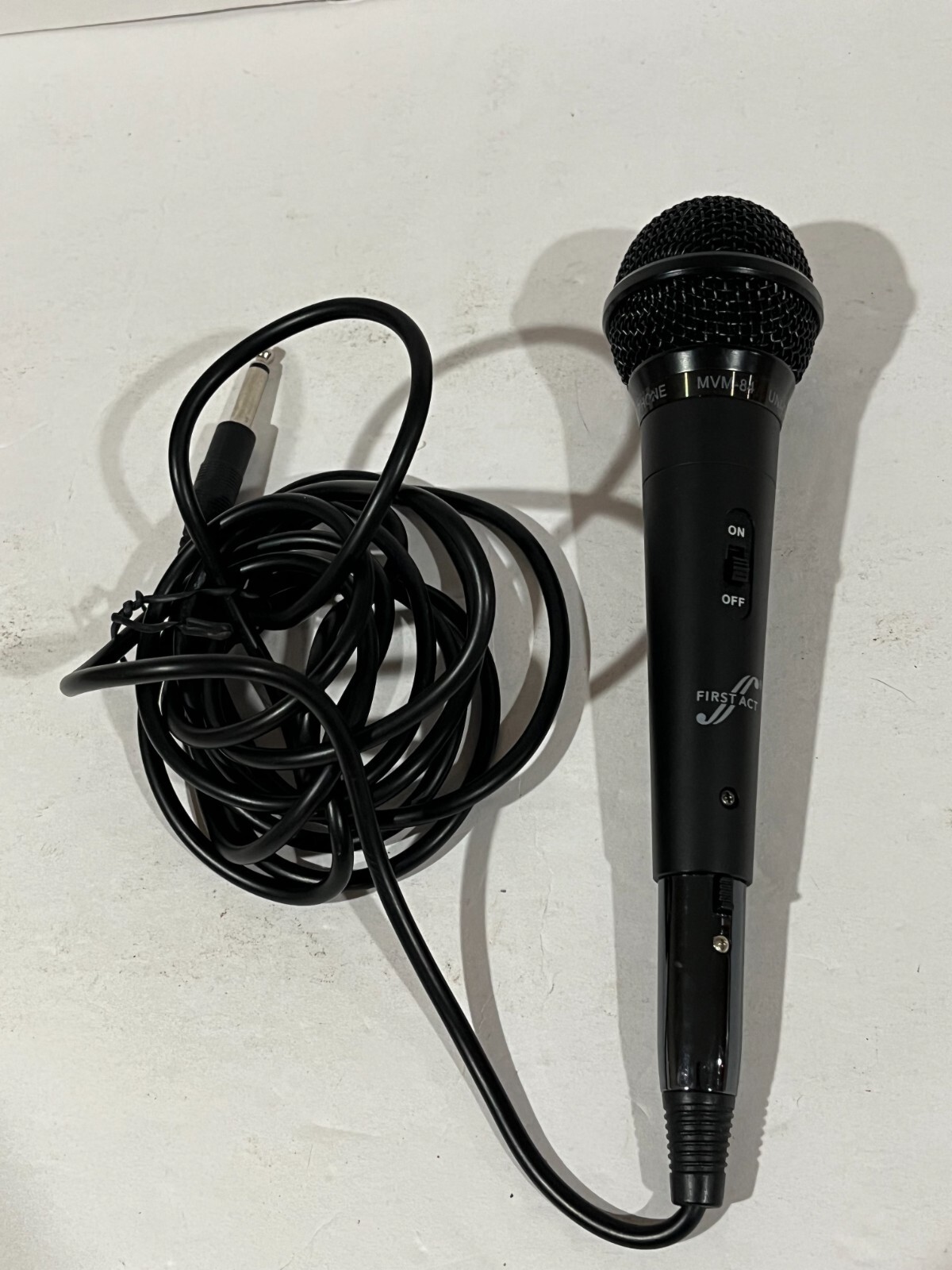 First Act MVM-88 Professional Dynamic Vocal Microphone