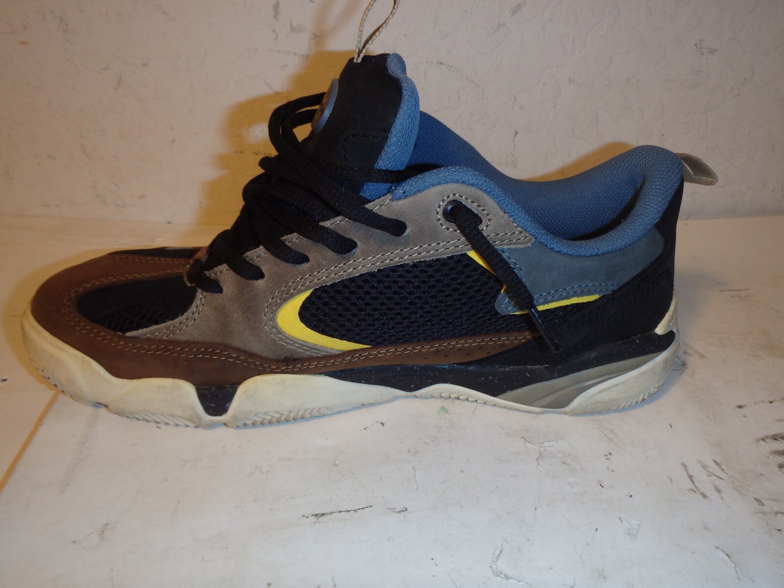 ES Quattro Plus Skate Shoes Size 8
