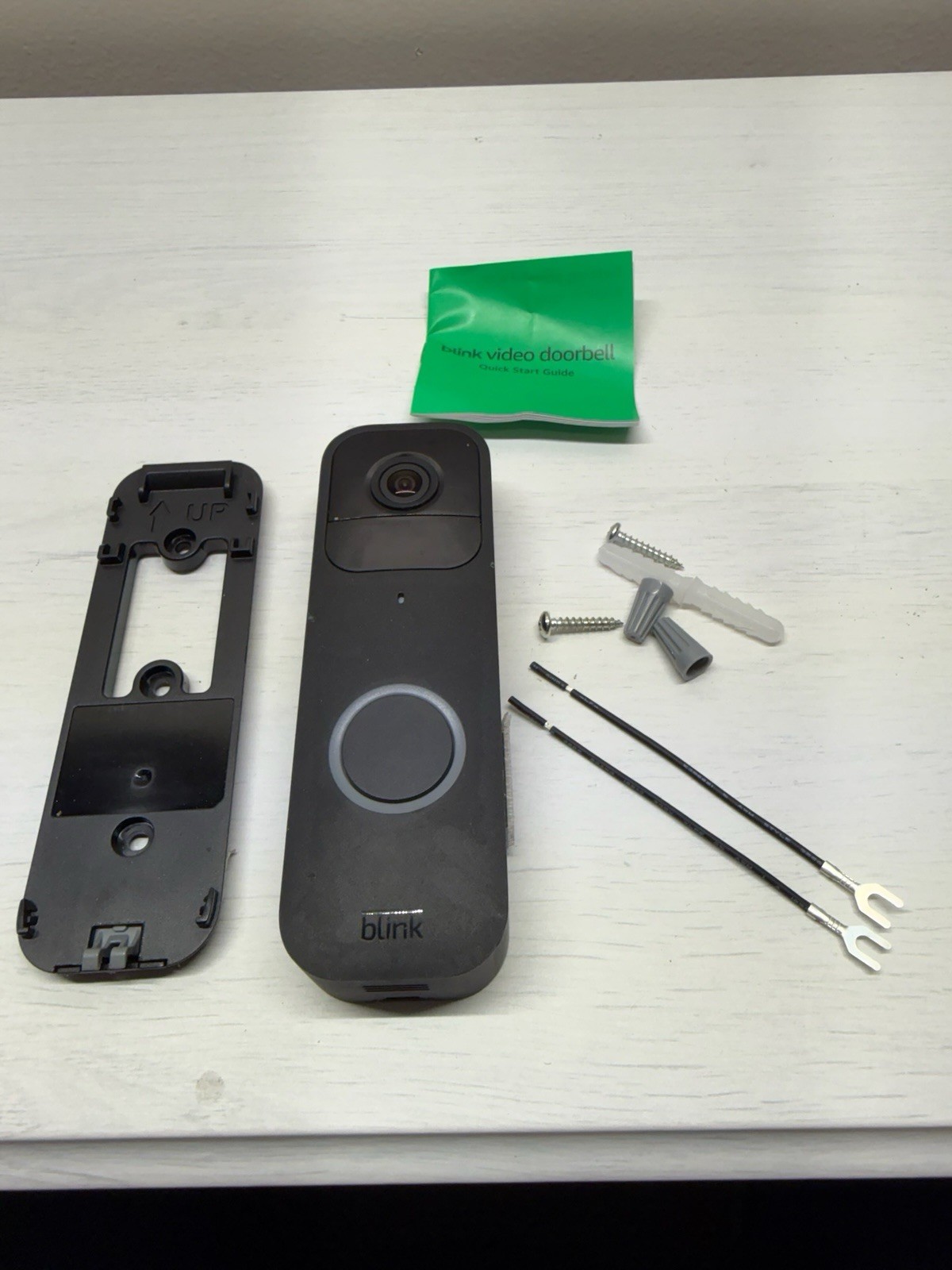 Blink BDM00200U Video Doorbell HD Video w/ Back Plate- Works!