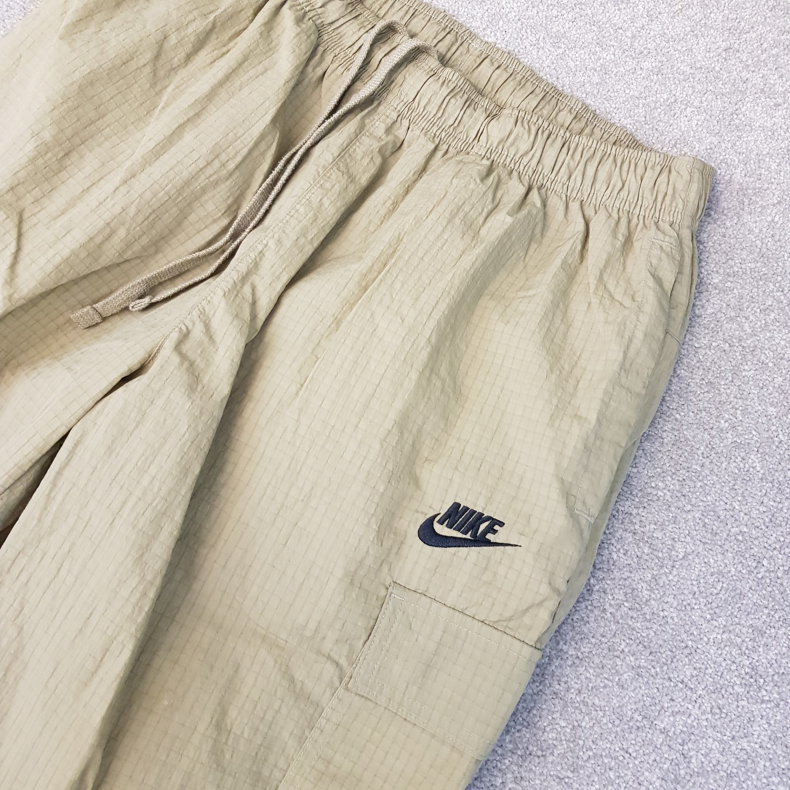 Nike Mens Tracksuit Bottoms Medium Beige Cargo Utility Technical Joggers Ripstop