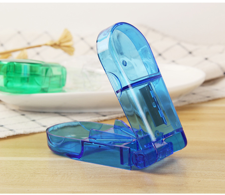 Daily Pill Cutter for Small Pills Tablet Storage Splitter with Blade Guard 3PCS
