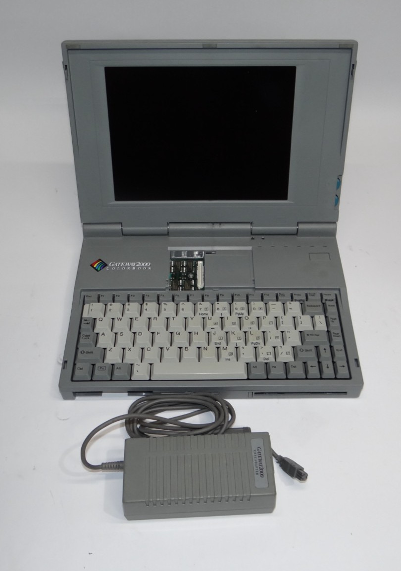 1994 Gateway 2000 ColorBook Laptop CB486DX33