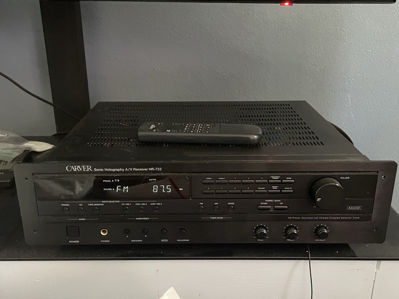 Carver  HR-732 Sonic Holography  Stereo Receiver With REMOTE