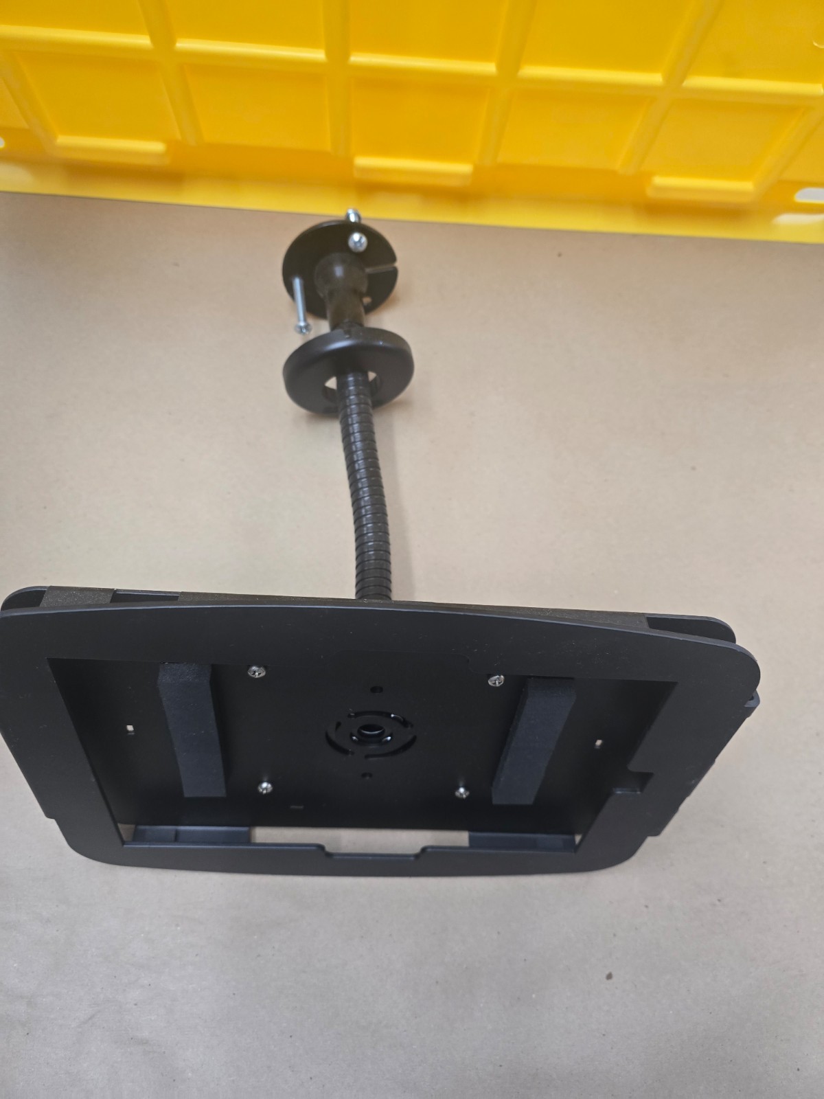 IPAD HOLDER COMPULOCKS W/ADJUSTIBLE ARM. NO KEY TO THE LOCKS!