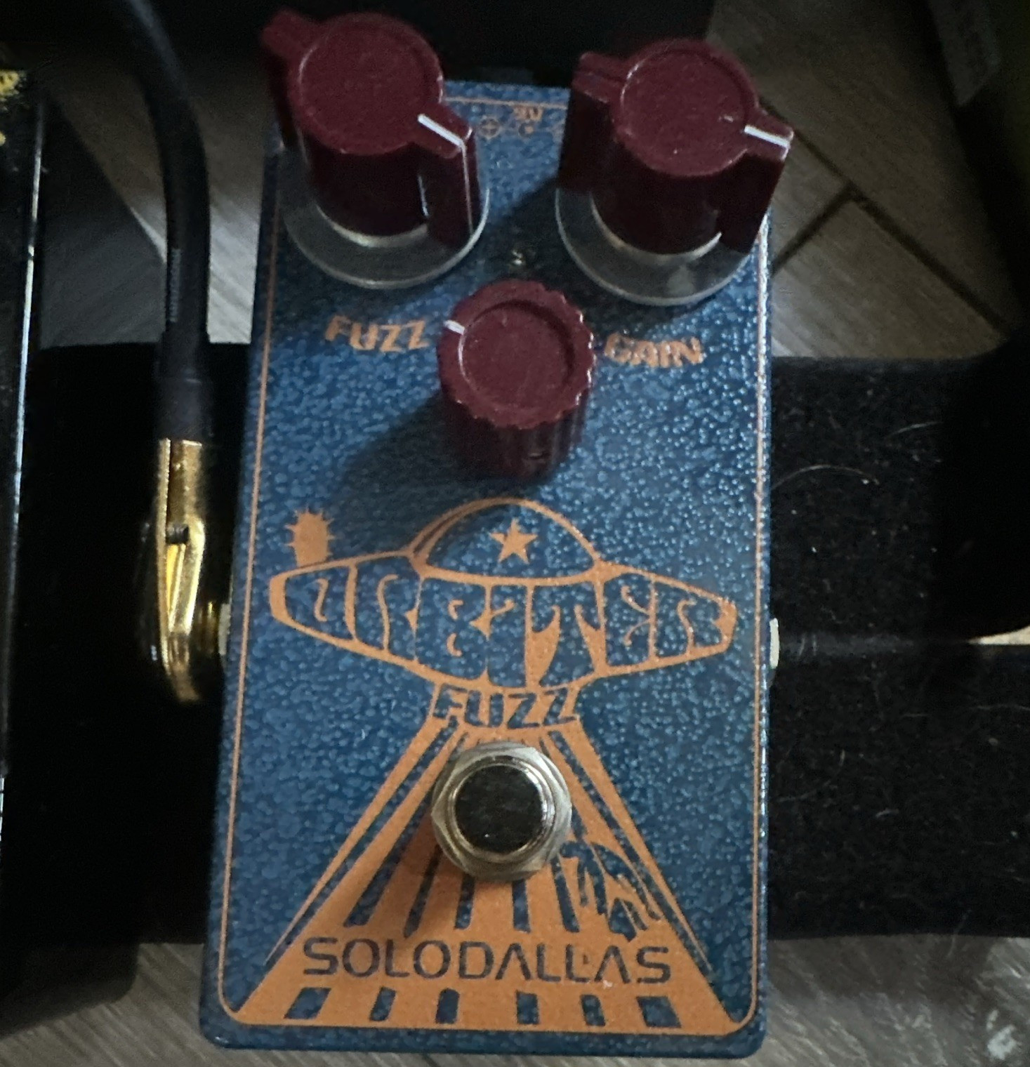 SoloDallas orbiter Fuzz Guitar Effects Pedal - Fuzz Pedal