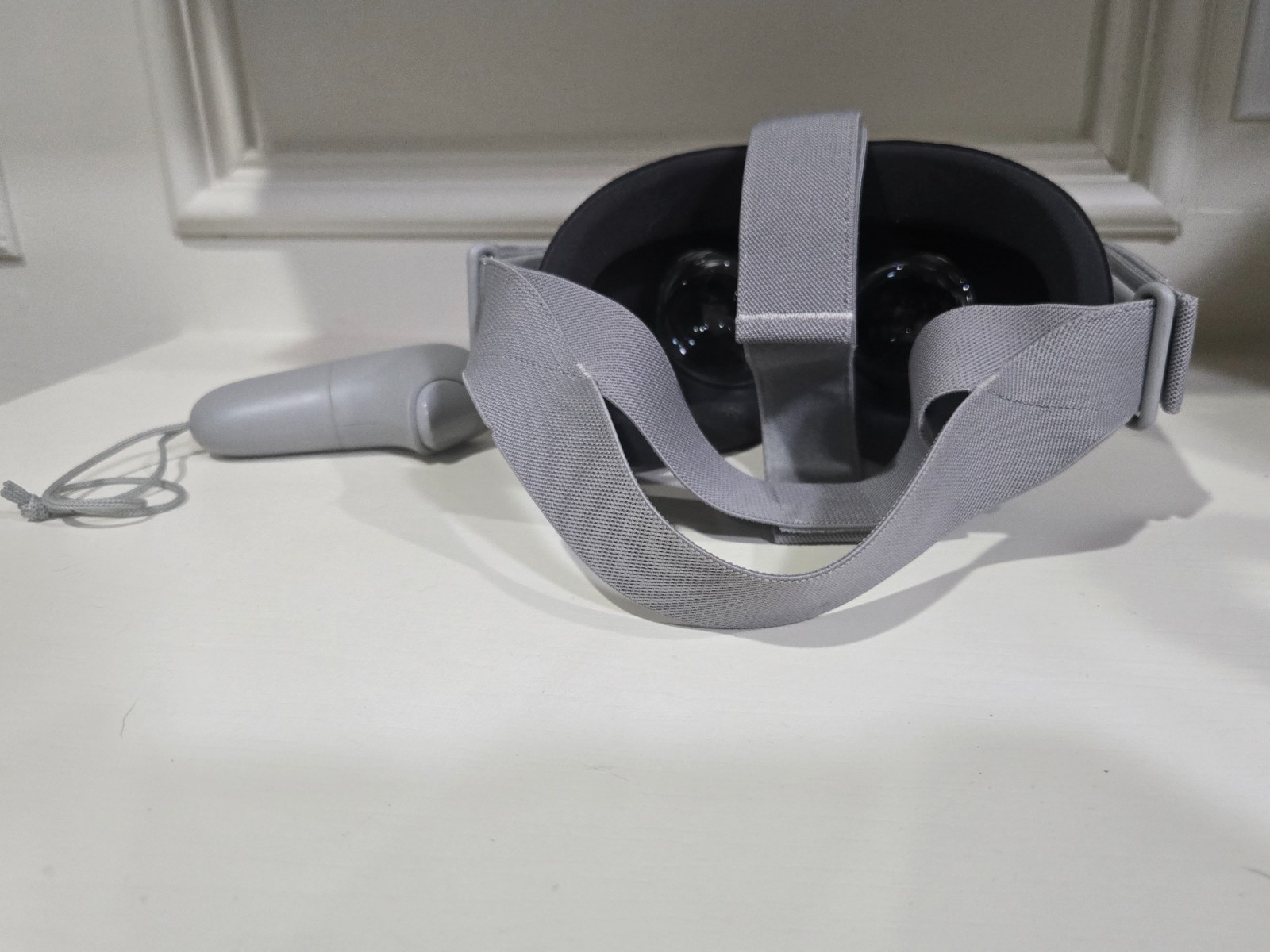 Oculus Go Standalone VR Headset with remote