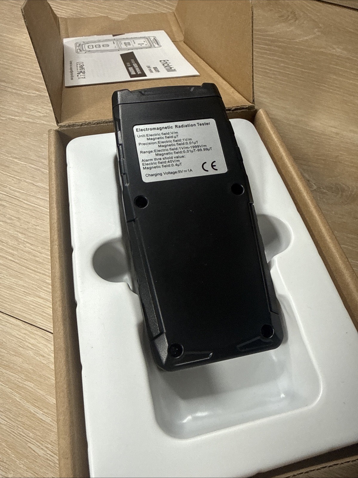 ERICKHILL EMF Meter, Detects Electric and Magnetic Fields, Handheld Digital EMF