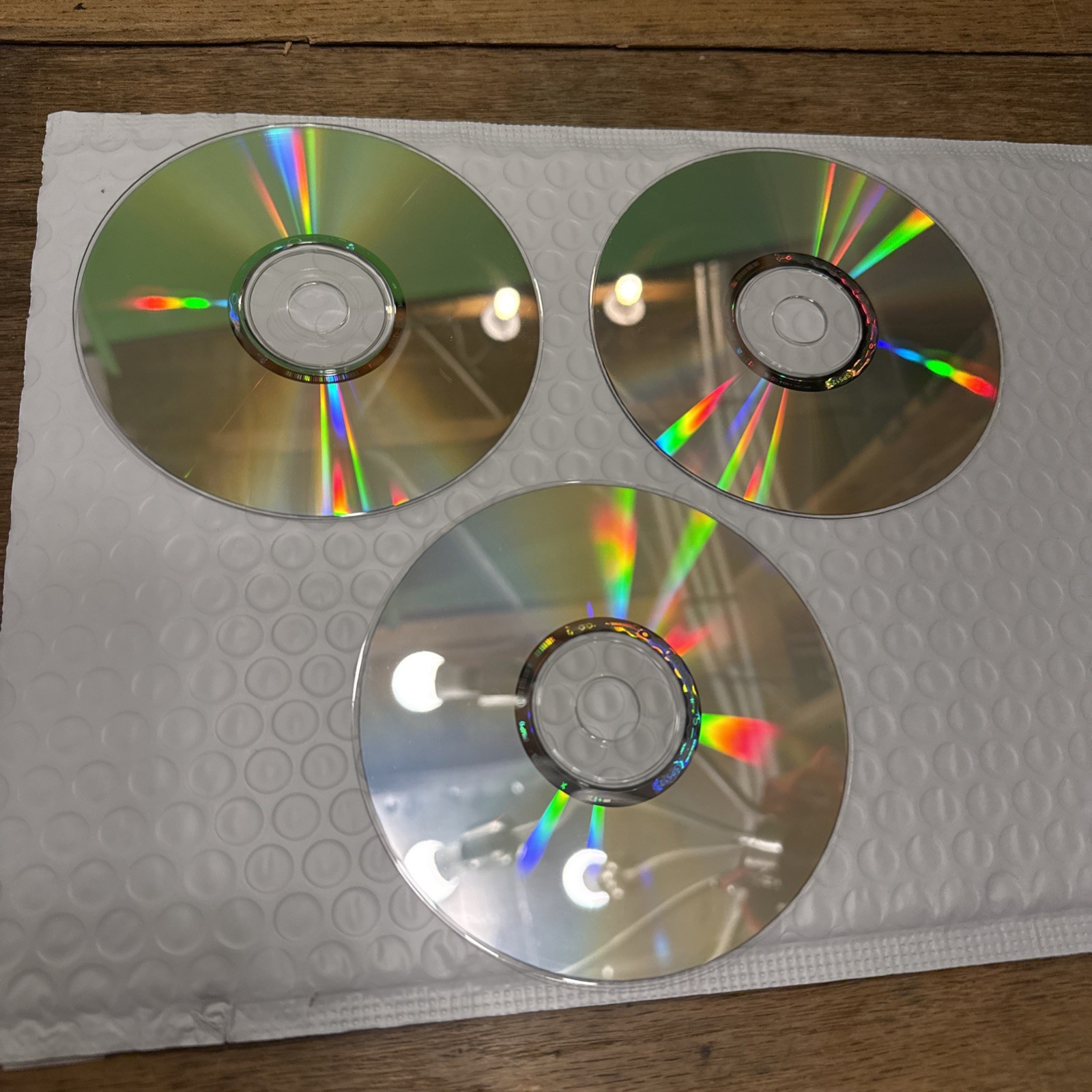 Microsoft Office Professional Edition 2003- 3 Disc Set with key - Discs MINT