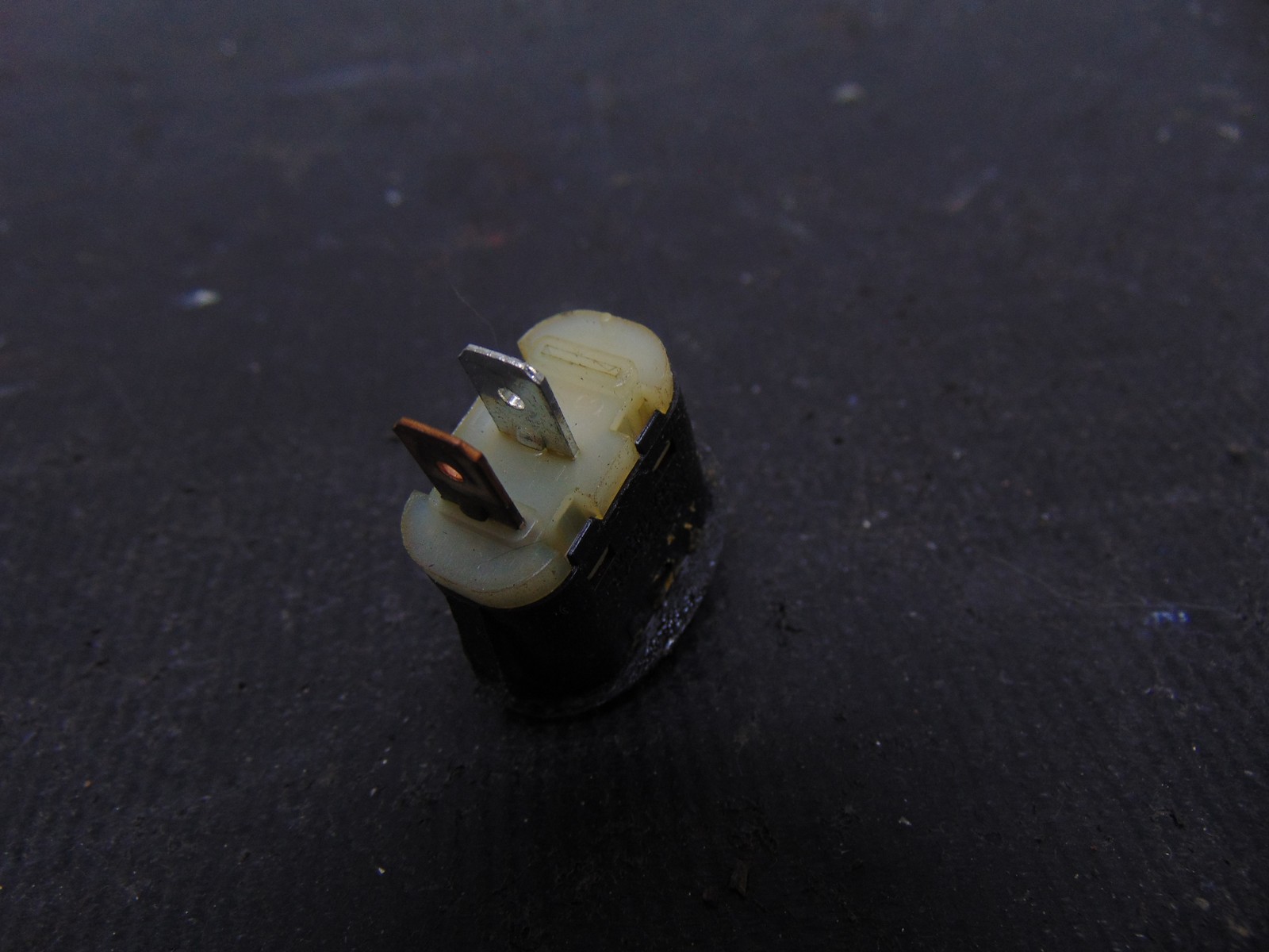 Maytag Range MGR5752ADS Rocker Switch 74008937