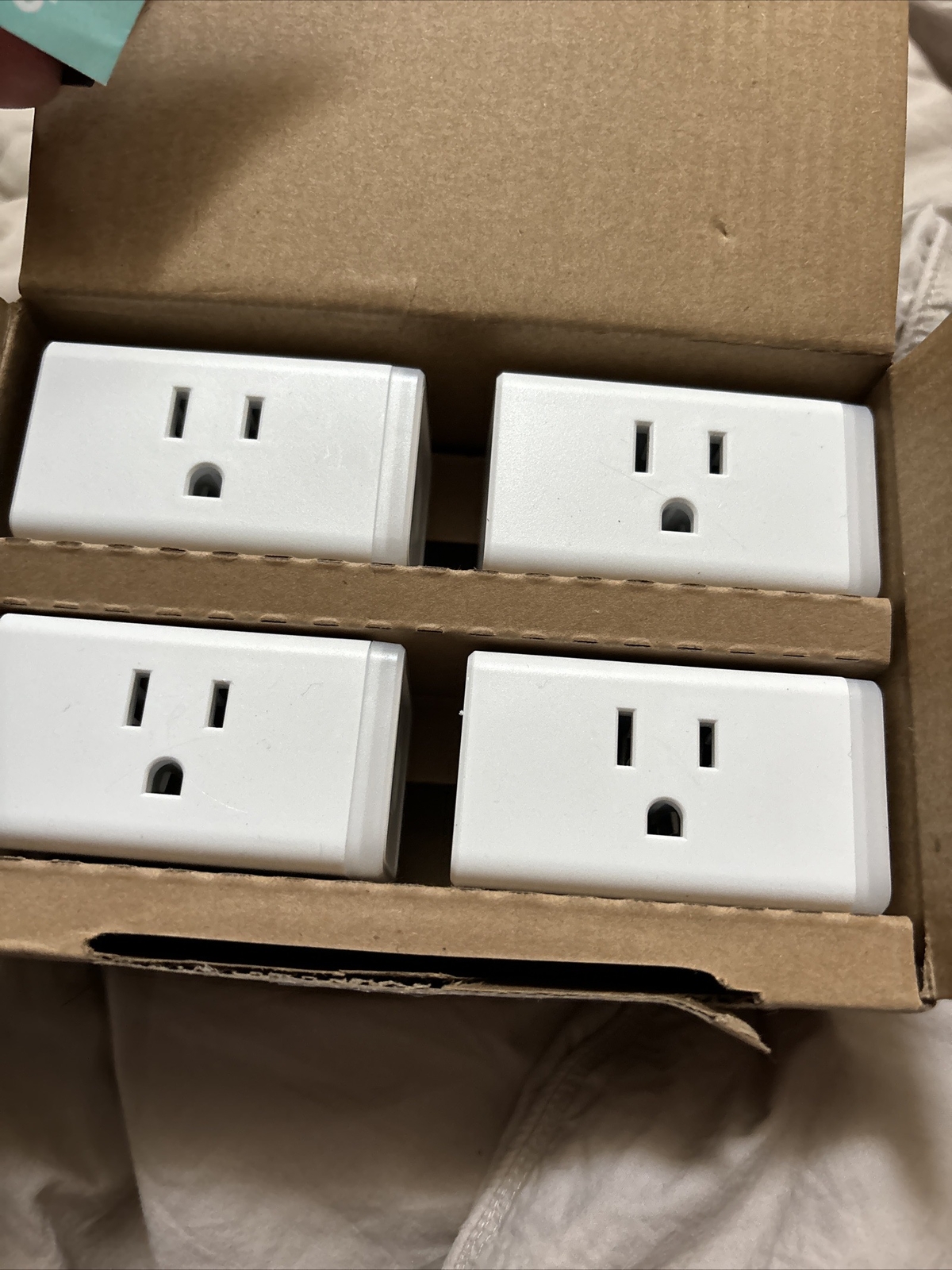 tp-link Kasa HS103P4 Smart WiFi Plug Mini 4 Pack