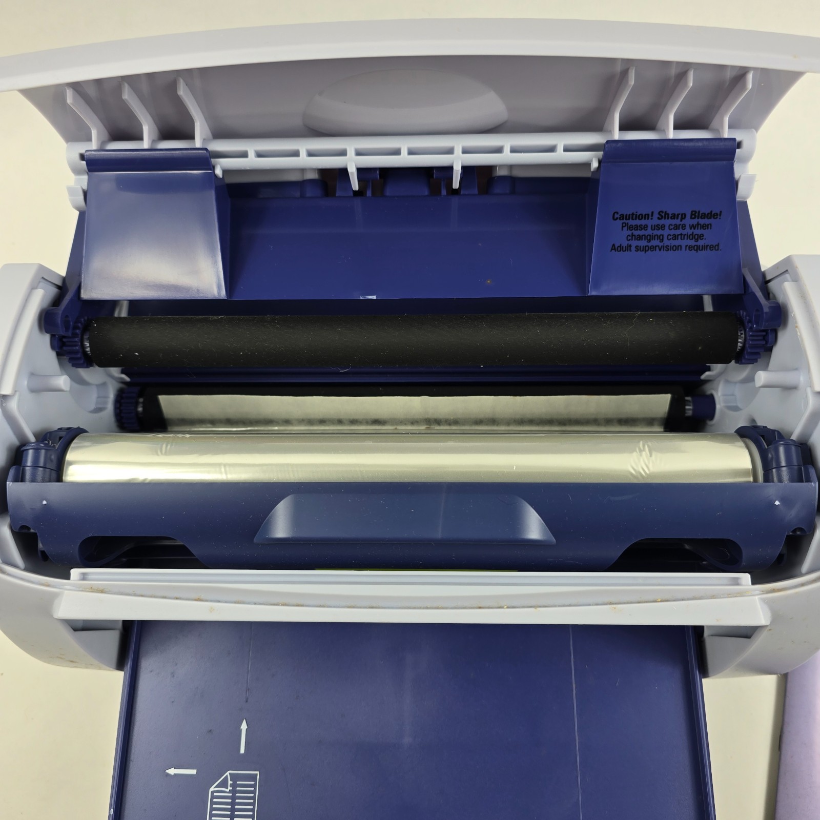 Xyron Model 900 Laminator Machine, Sticker, Label Maker, 2 New Cartridges