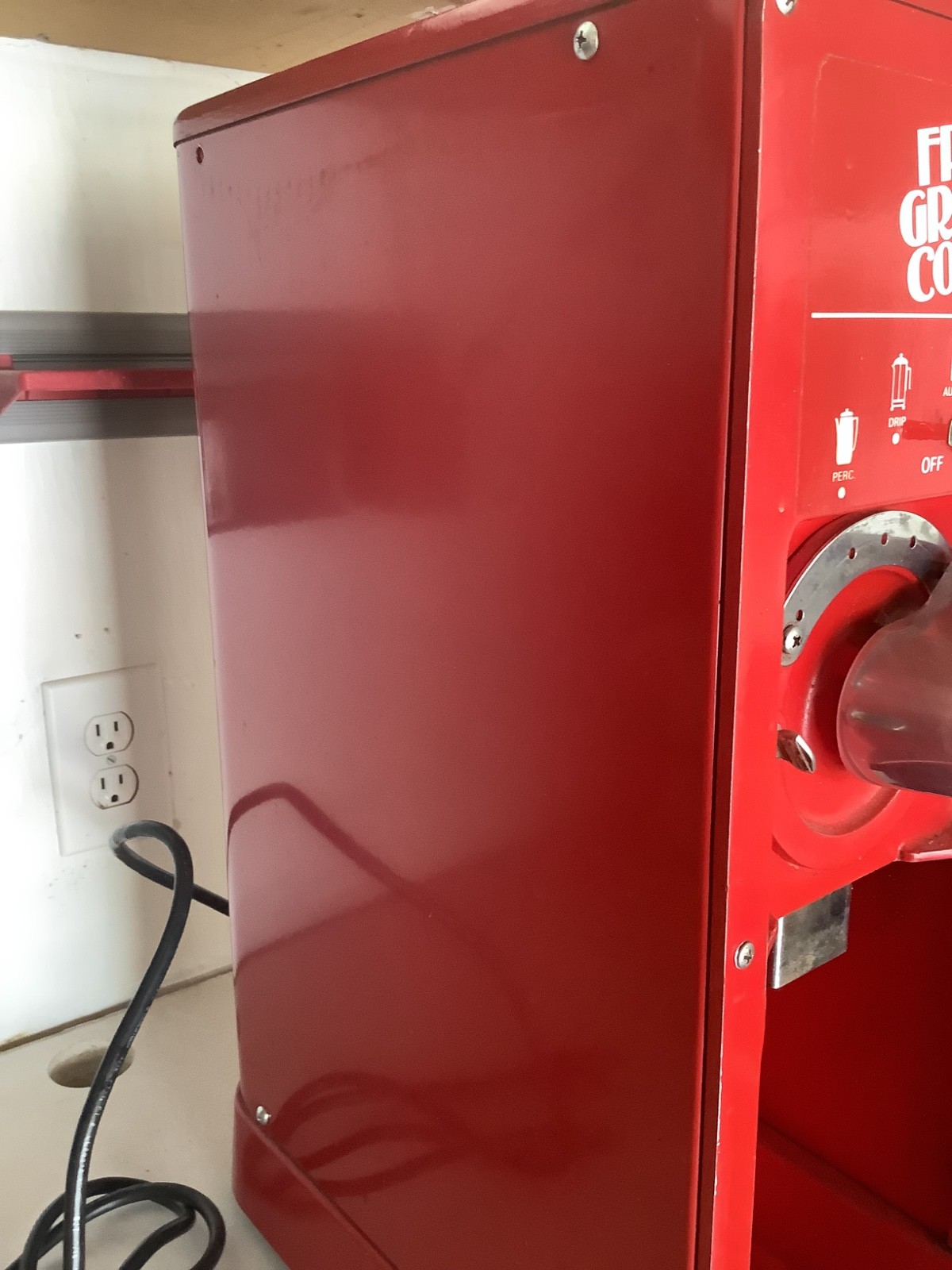 GrindMaster Model 495 Commercial Coffee Grinder. “Big Red”