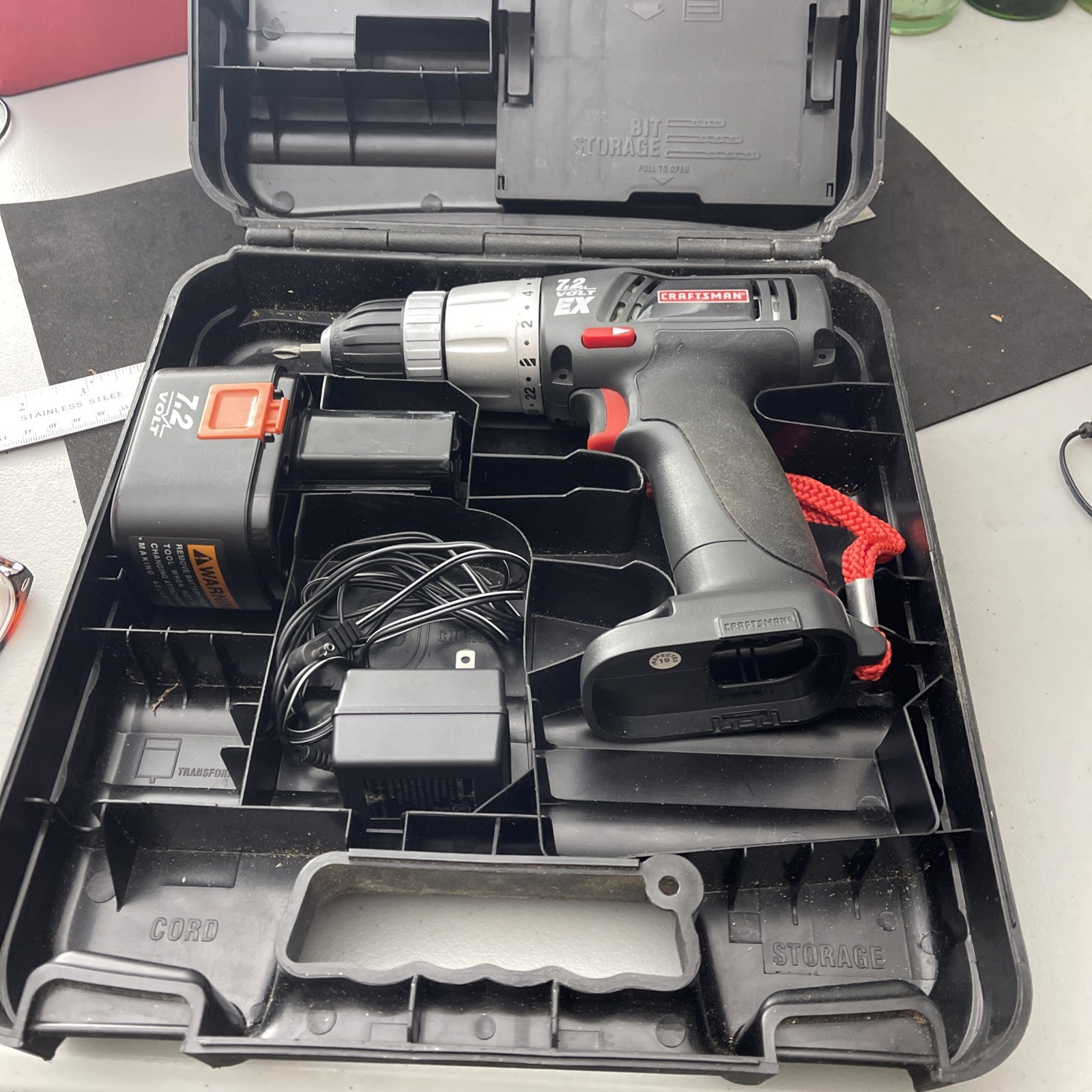 CRAFTSMAN (7.2V) 3/8" CORDLESS DRILL WITH CASE AND CHARGER - Needs New Battery