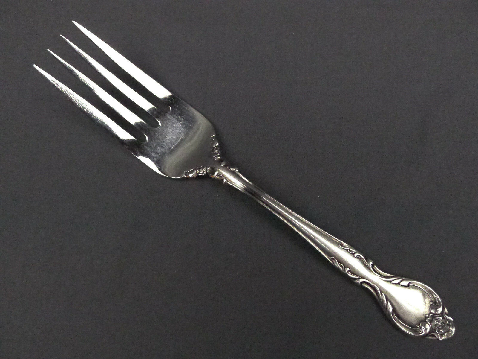 1 x Lyon Queen's Fancy Stainless Cold Meat Fork 9"