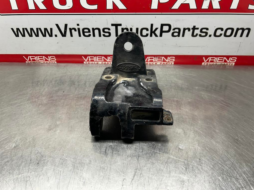 PETERBILT 105480 CAB MOUNT BRACKET
