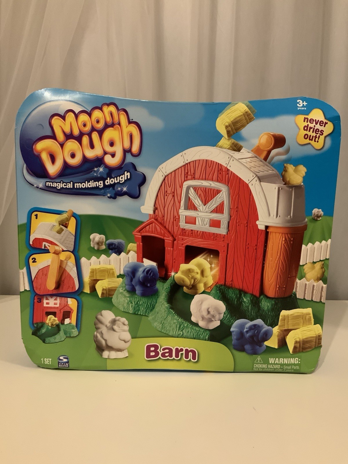 Moon Dough Magical Molding Dough BARN Playset Spin Master Boxed -Sealed RARE