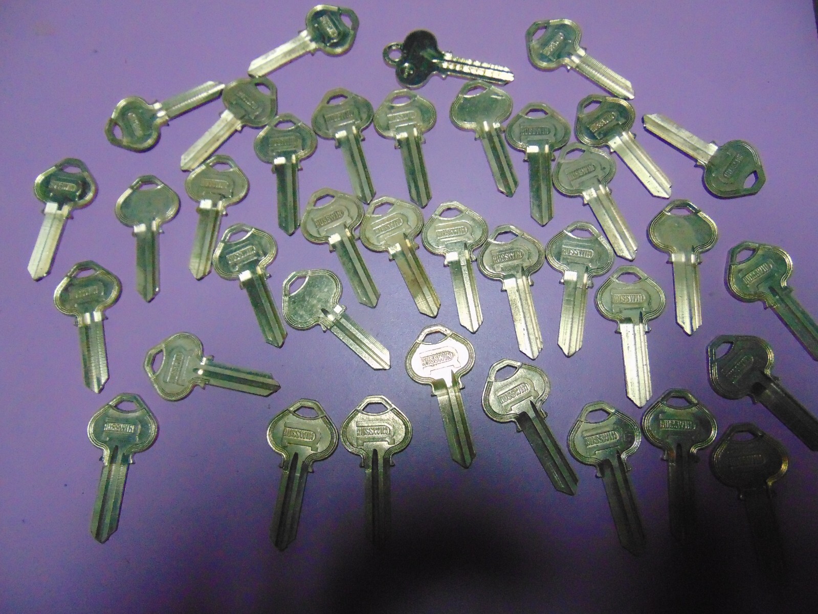 35 KEYS RUSSWIN 1011 B KEYS BLANKS UNCUT LOCKSMITH