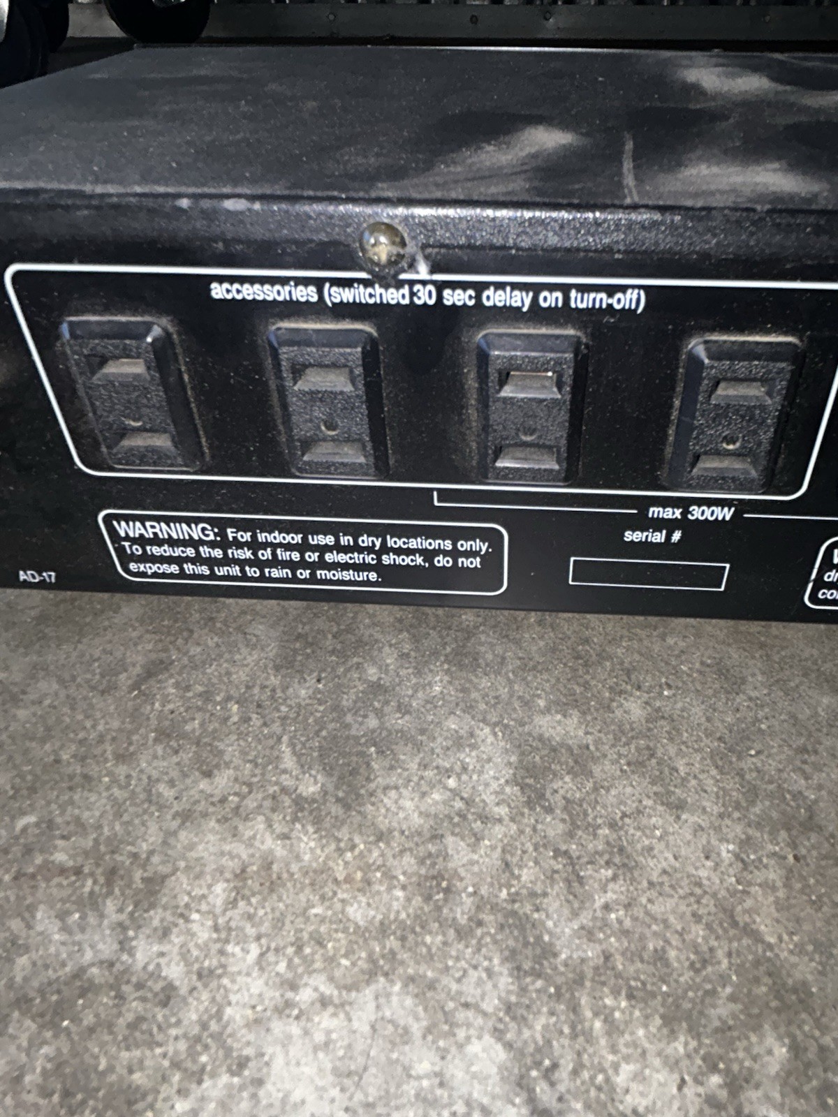 ADCOM Model ACE-515 AC Enhancer/Surge Protector