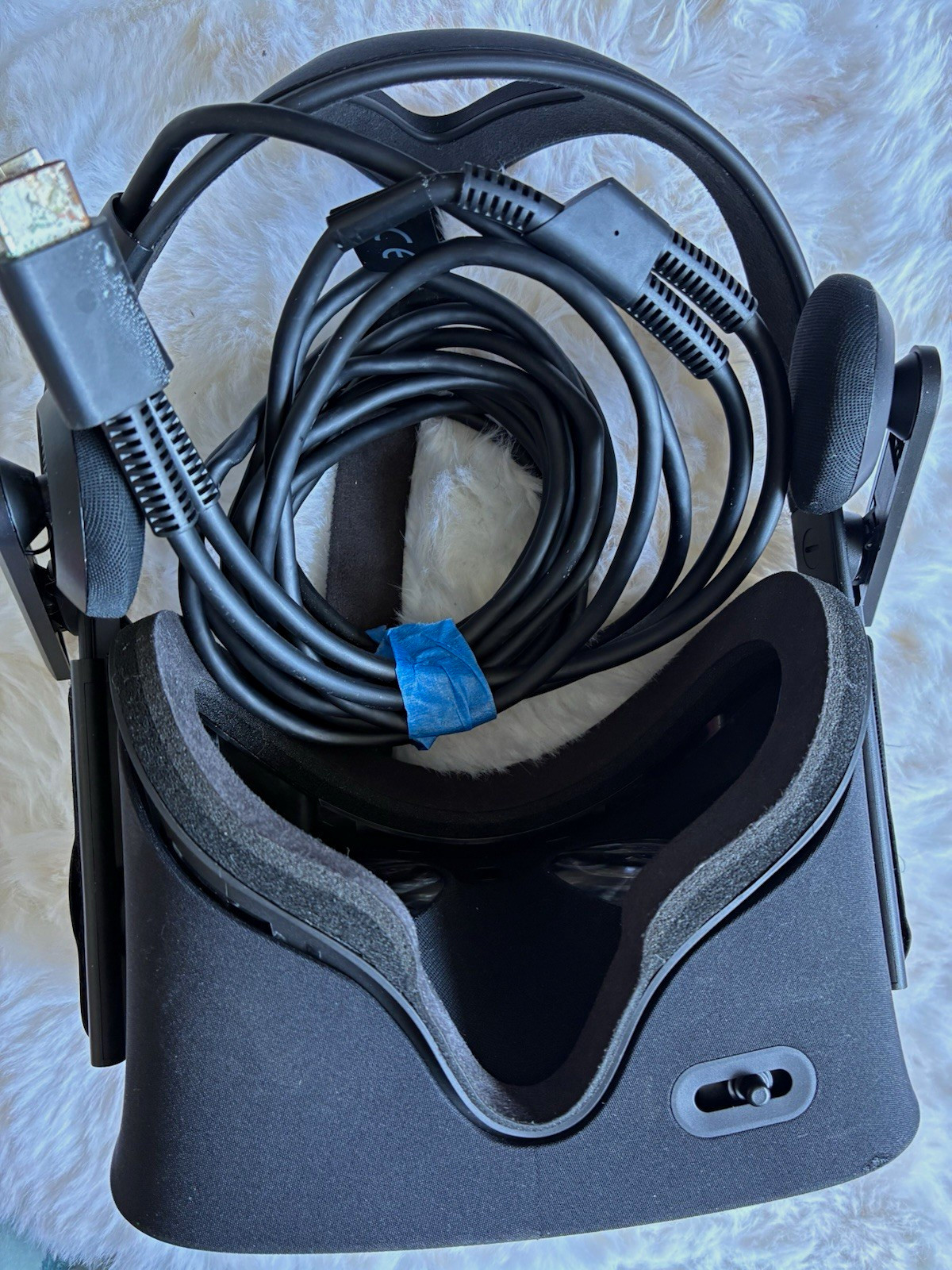 Oculus Rift CV1 PC VR Headset Black 90Hz 110° FOV HDMI/USB 3.0 w/ Cable