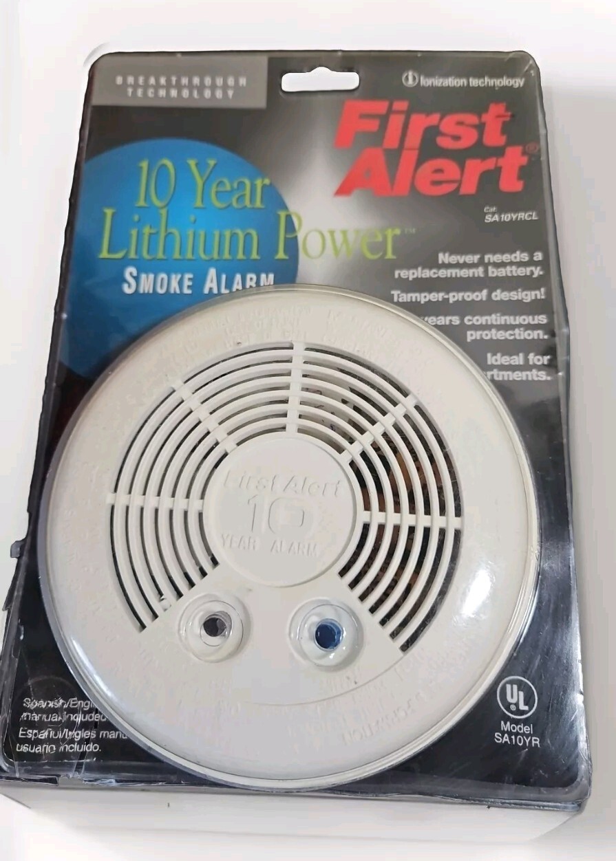 First Alert Battery Powered Smoke/Fire Detector Alarm SA10YRCL Ionization Tech