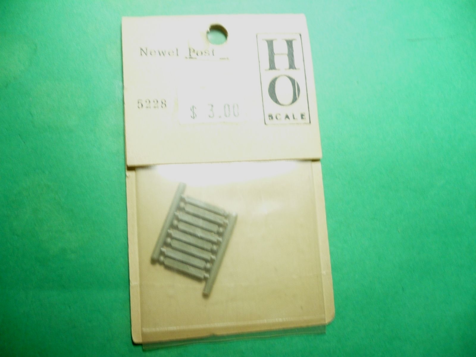 Grandt Line HO #5228 Newel Post