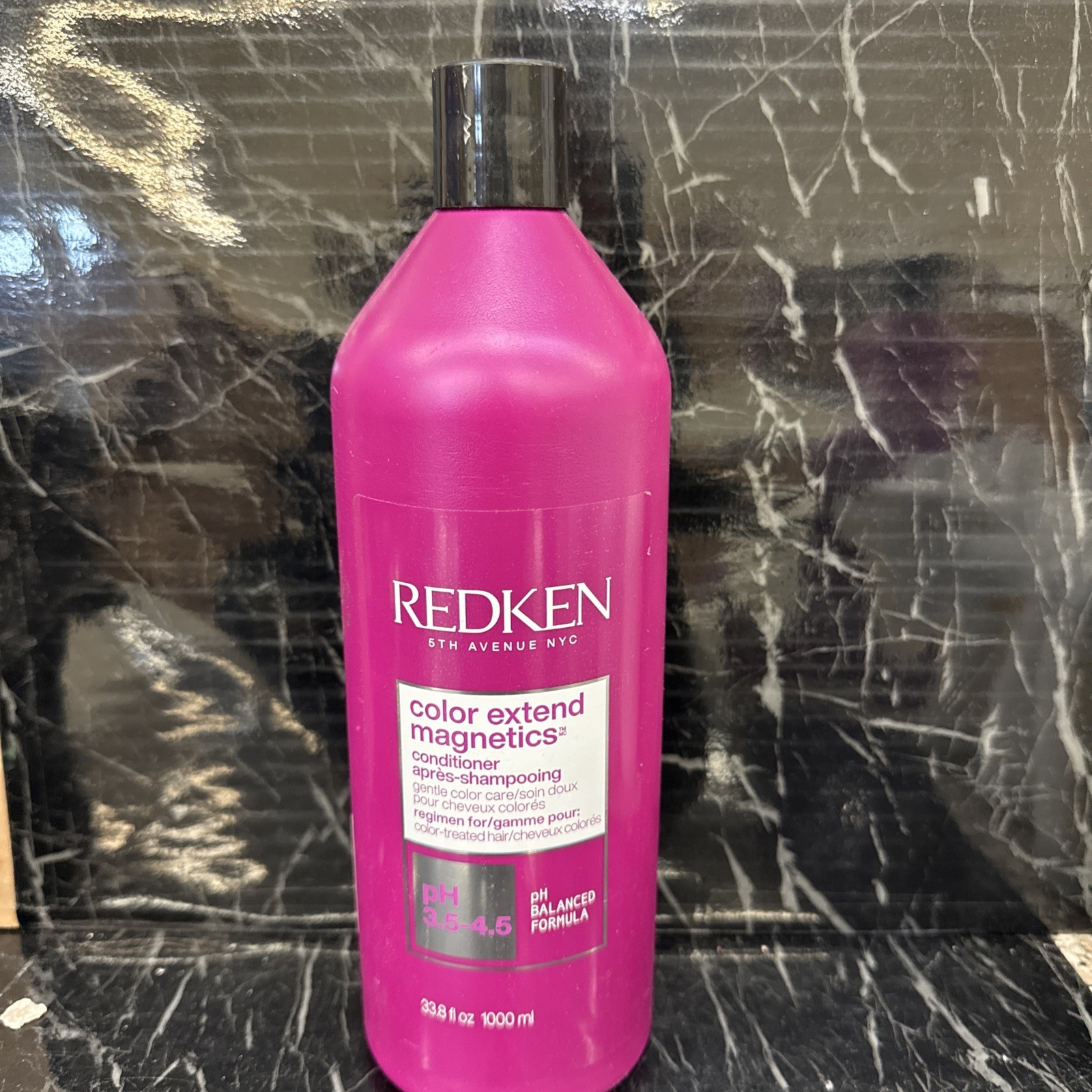 Redken Color Extend Magnetics Conditioner 33.8oz pH Balanced Formula