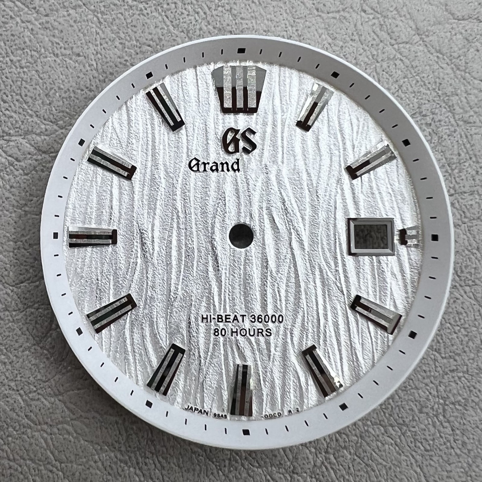 White GS 33.3mm No Lume Modified Waved Watch Dial for Movement NH35
