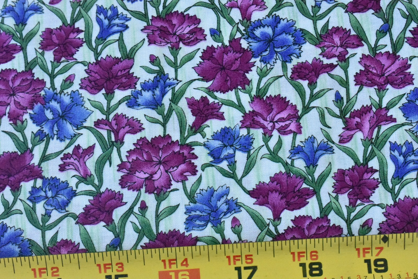 By 1/2 Yd, Plum & Blue Floral on White Quilt Cotton, Hoffman International,B1469