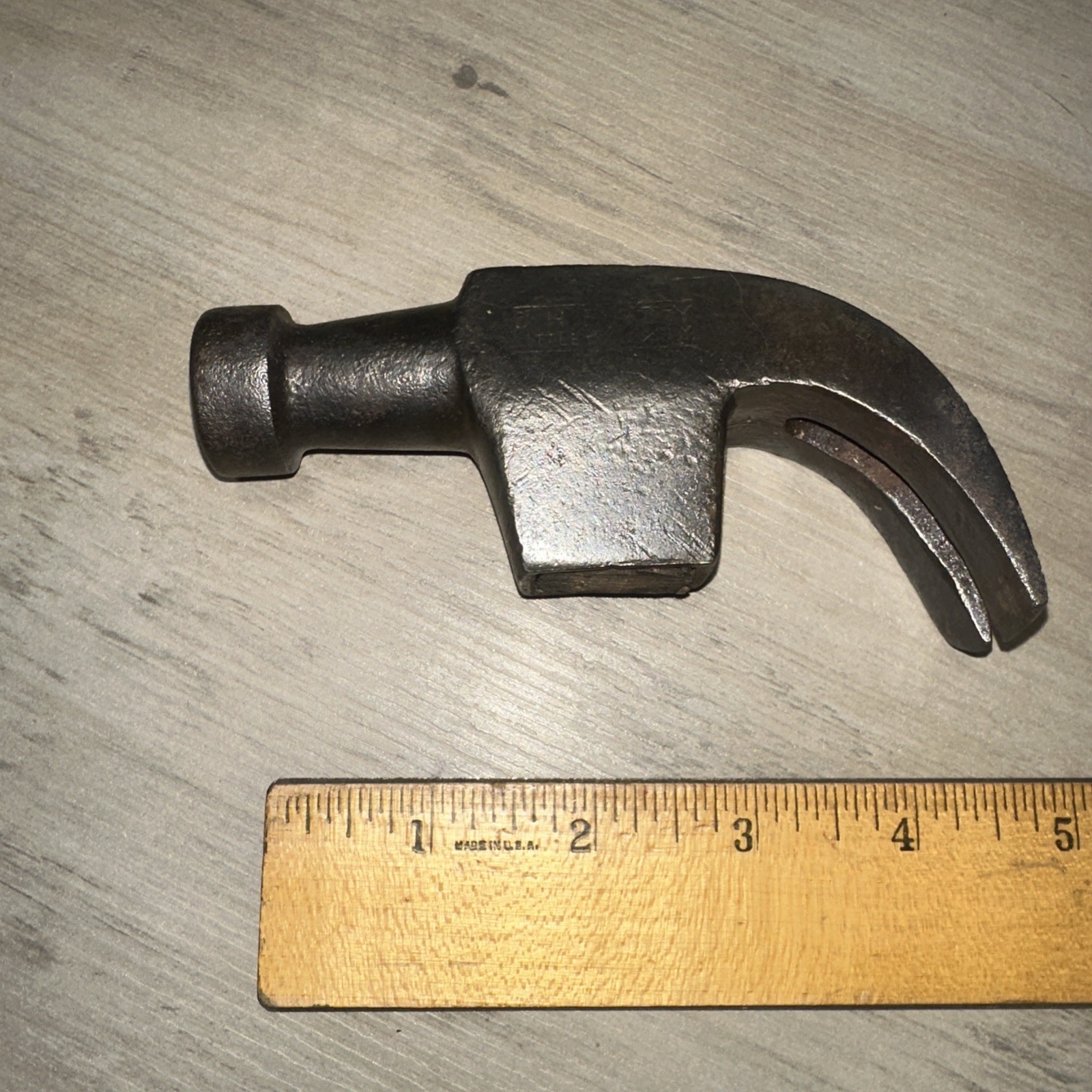 Vintage Cheney Nail Holding Claw 16 ounce Hammer Head