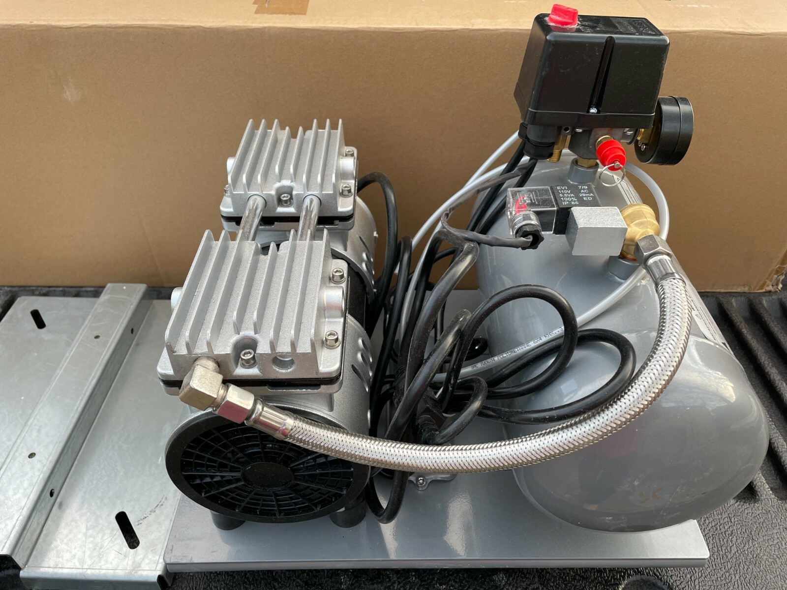 New Open box Oil Free Air Compressor  Model#HC5501