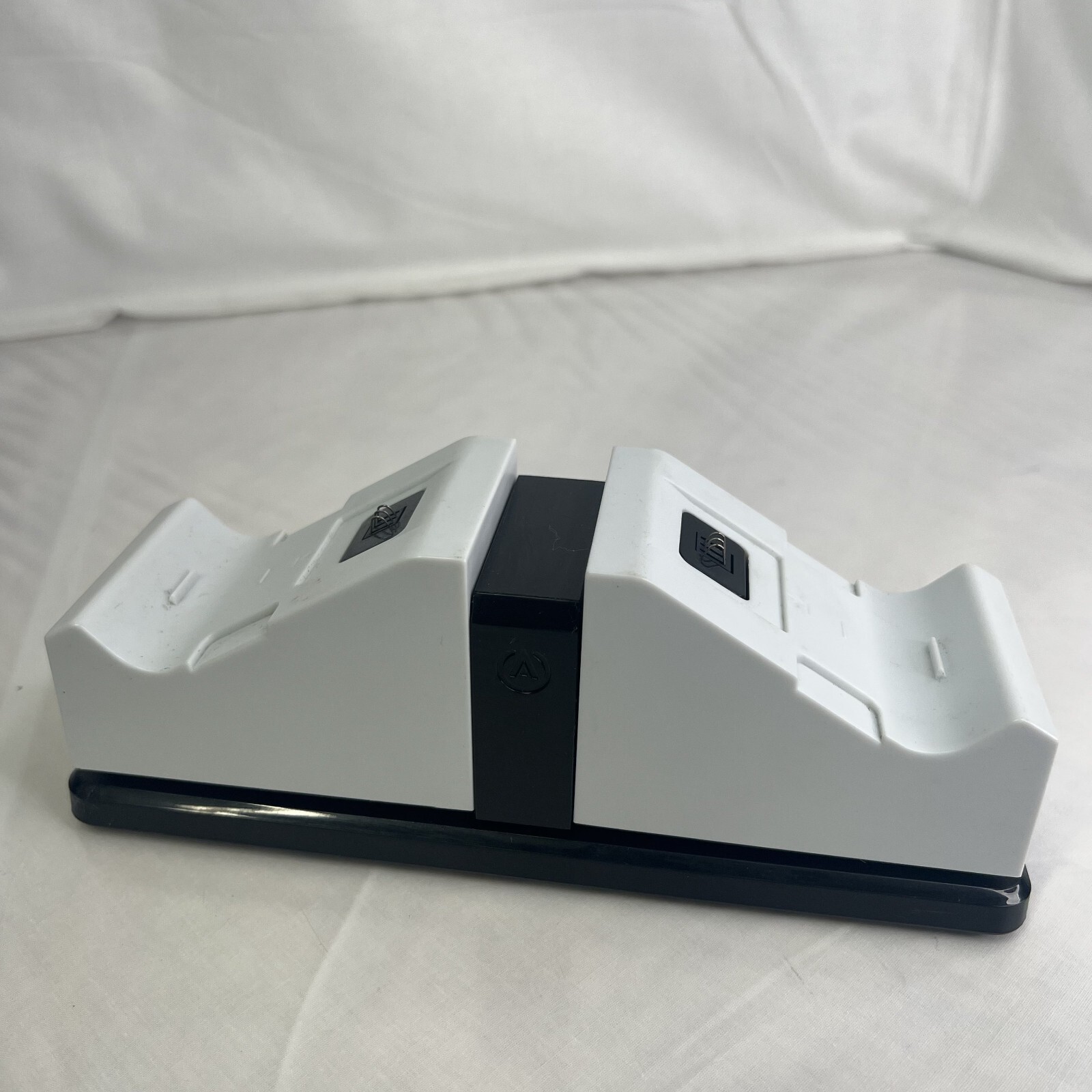 Xbox One Dual Controller Charging Station PowerA 1500003-01 DOCK ONLY