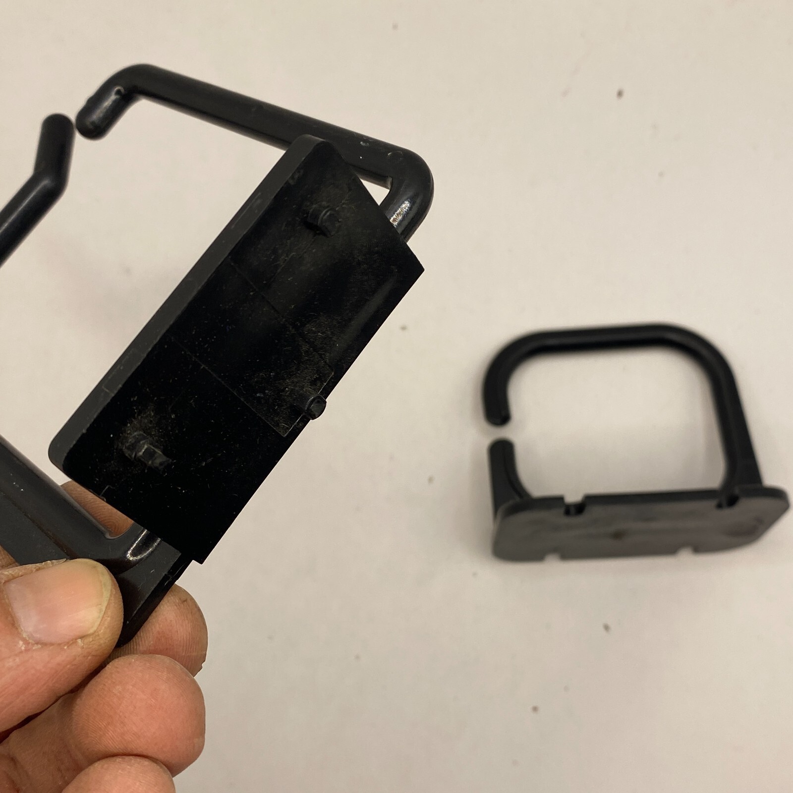 SIEMON S144 & S145 NETWORK CABLE HANGER - LOT OF 2🔔