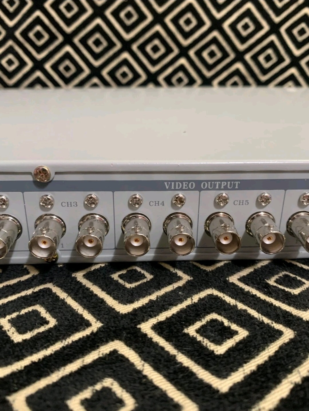 Eyemax 8CH Multi Video Selector Loop Through - 100% Working (Tested)